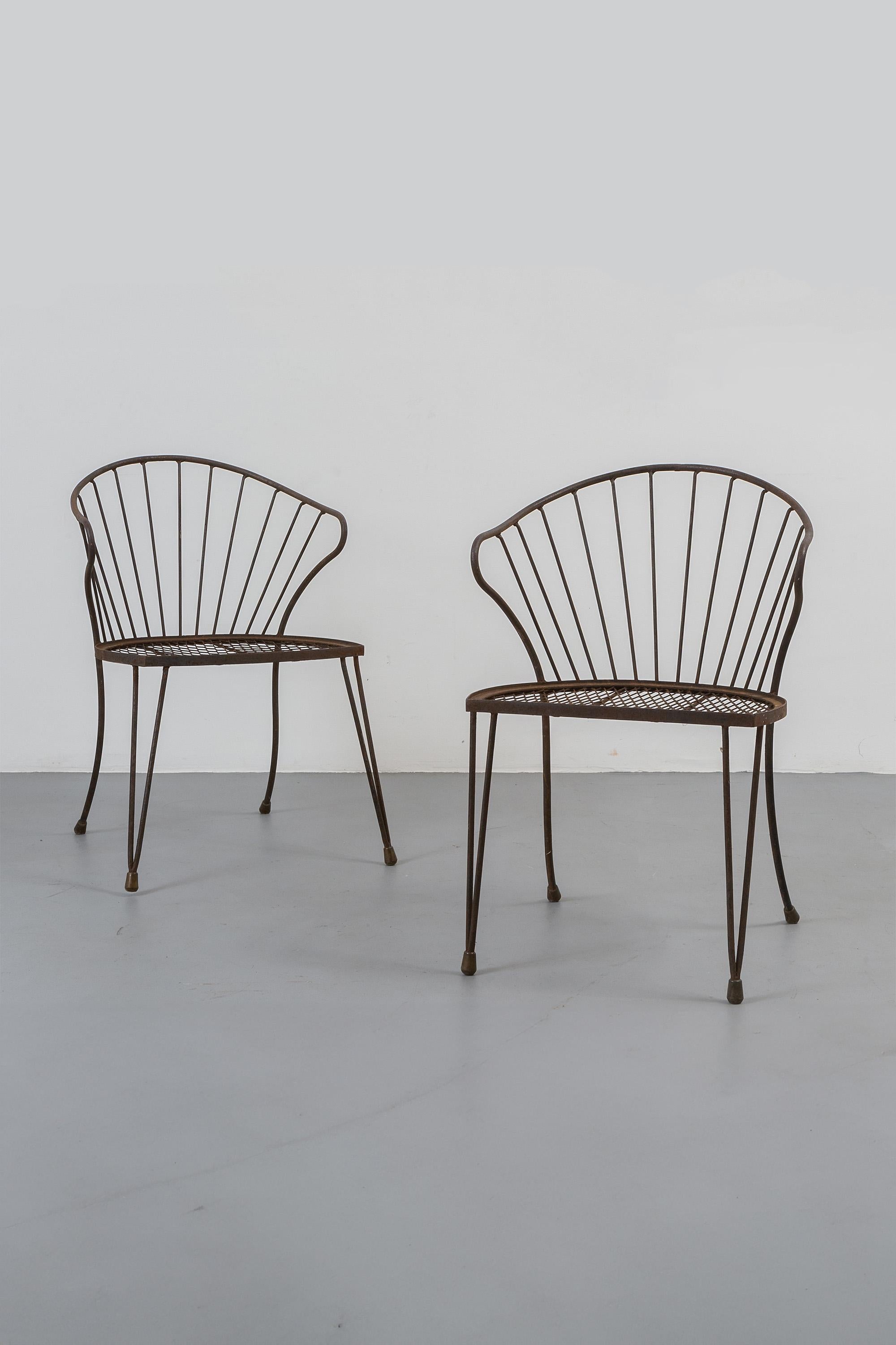 Paire de chaises d'appoint italiennes en fer forgé des années 1950 Bon état - En vente à London, GB
