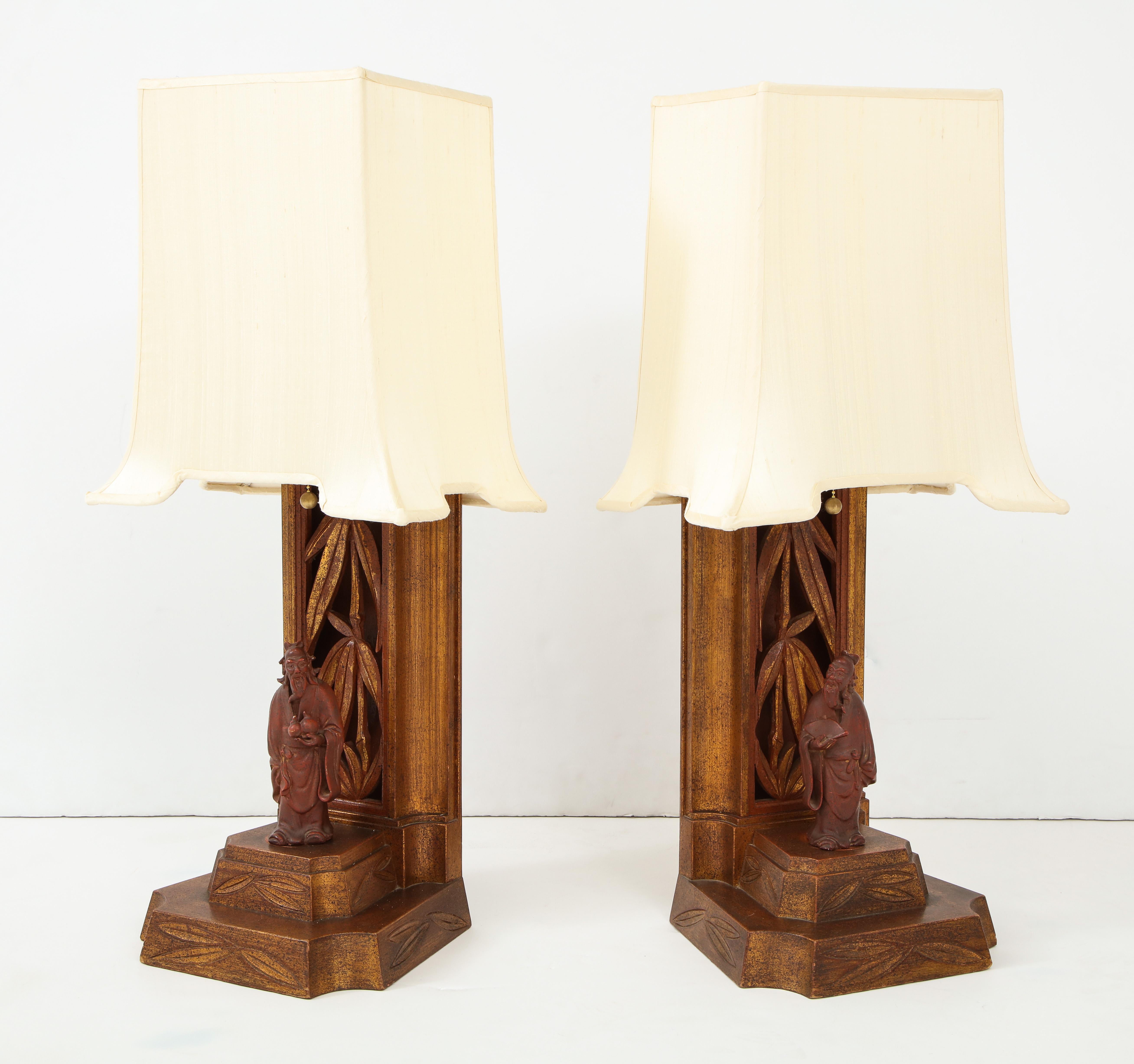 Mid-Century Modern Paire de lampes James Mont des années 1950 en vente