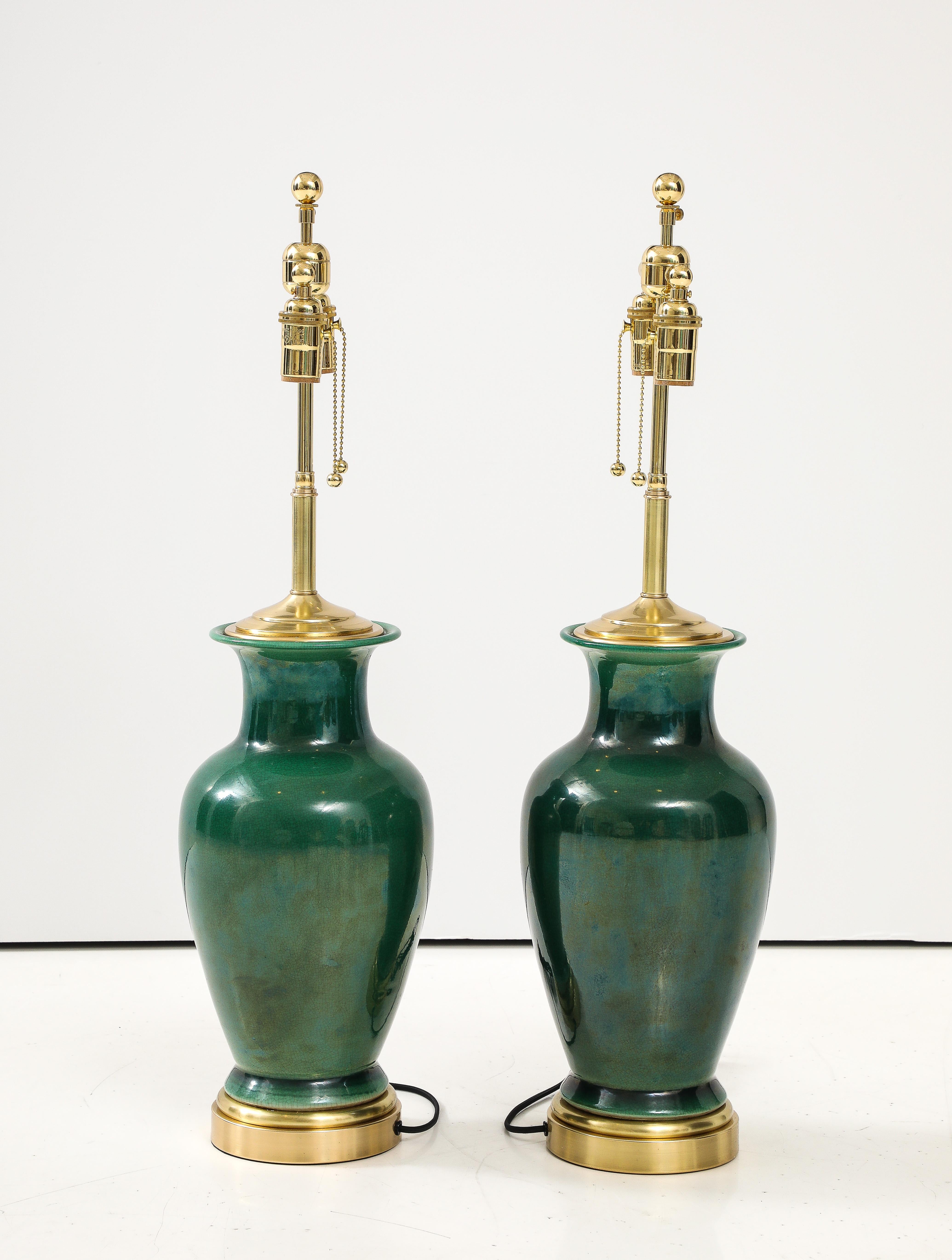 Japonais Paire d'urnes en céramique japonaise des années 1950  Lampes en vente
