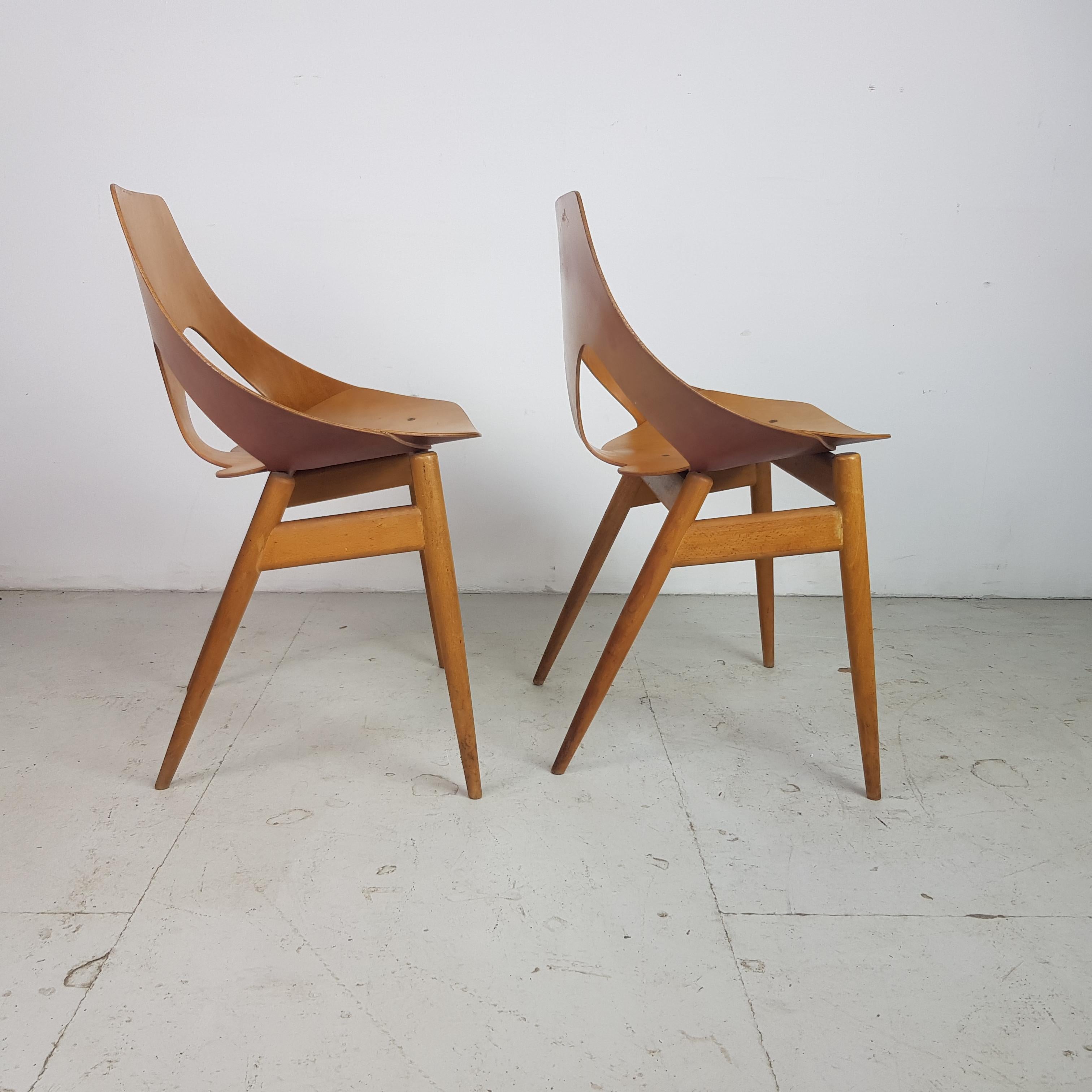 Wood Pair of 1950s Jason Chairs Designed by Carl Jacobs & Frank Guille for Kandya For Sale