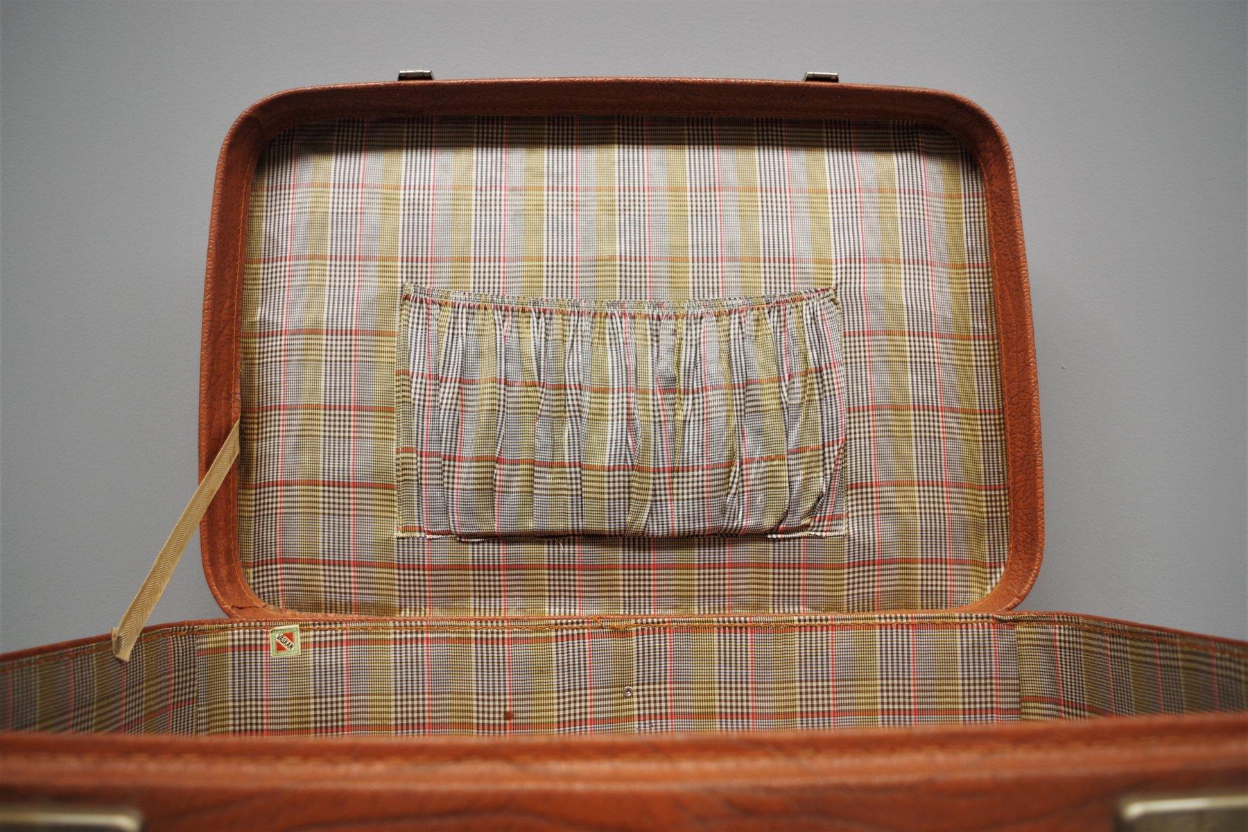 Pelle Pair of 1950s Leather and Fabric Suitcases – Timeless Vintage Travel Elegance in vendita