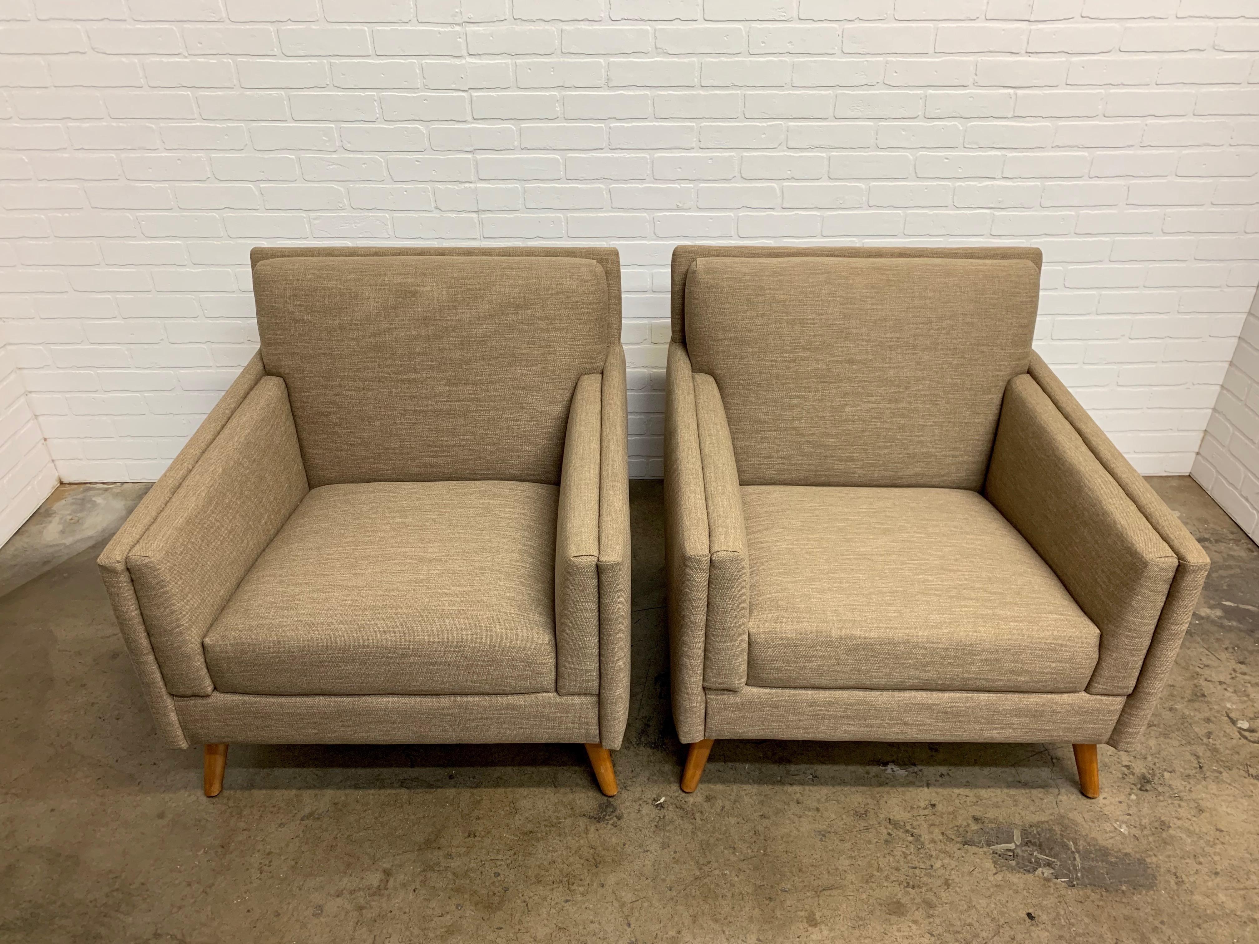 Pair of 1950s Lounge Chairs For Sale 5