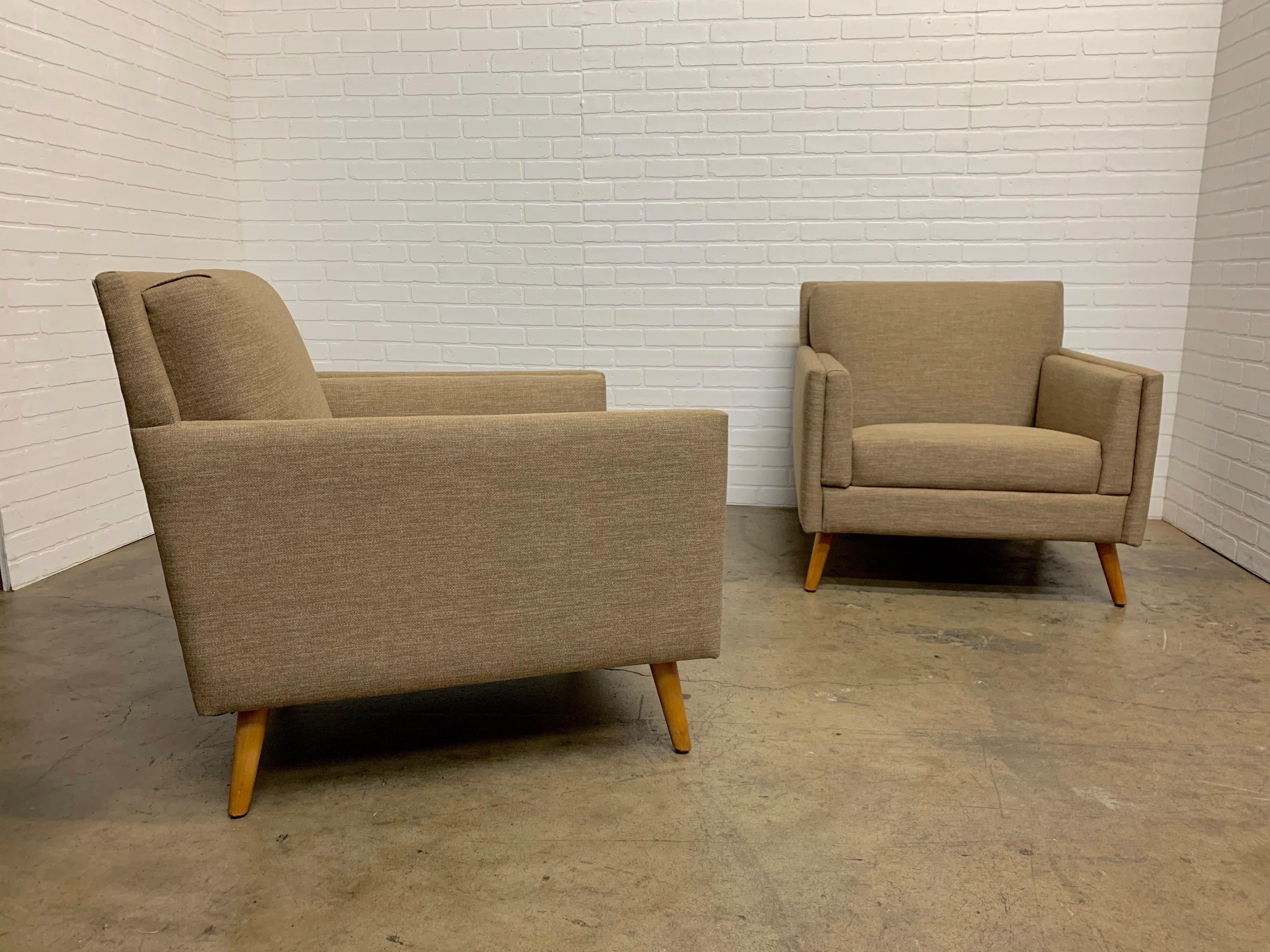 Pair of 1950s Lounge Chairs For Sale 8