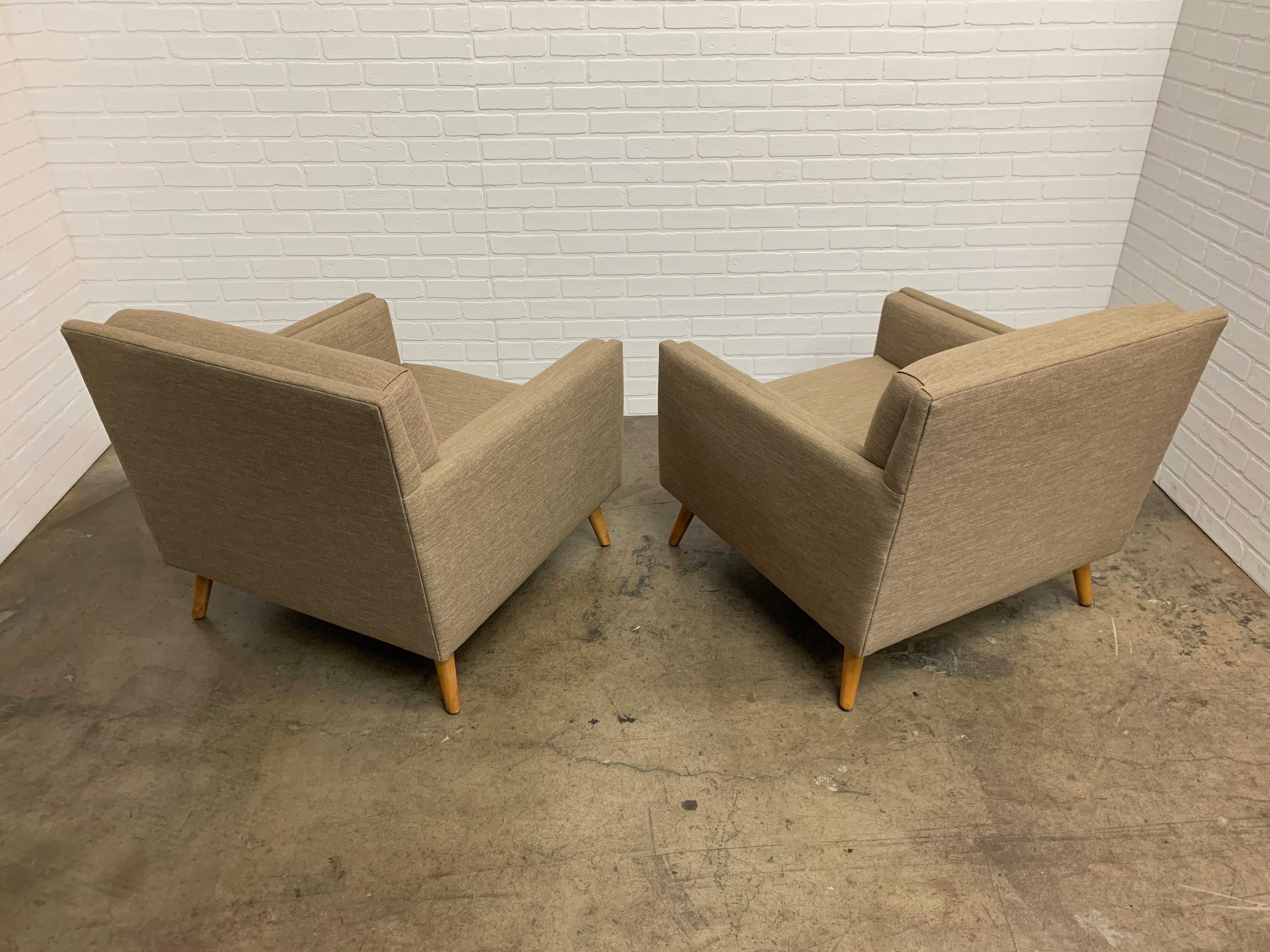 Upholstery Pair of 1950s Lounge Chairs For Sale