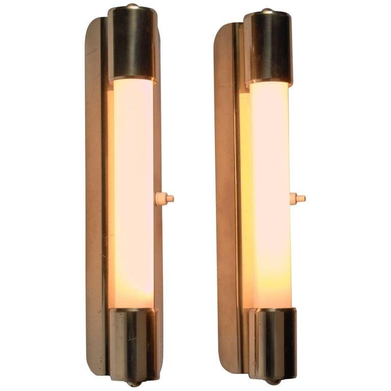 Pair of 1950s Mauri Almari Model No. 71032 Wall Lamps for Idman For Sale 9