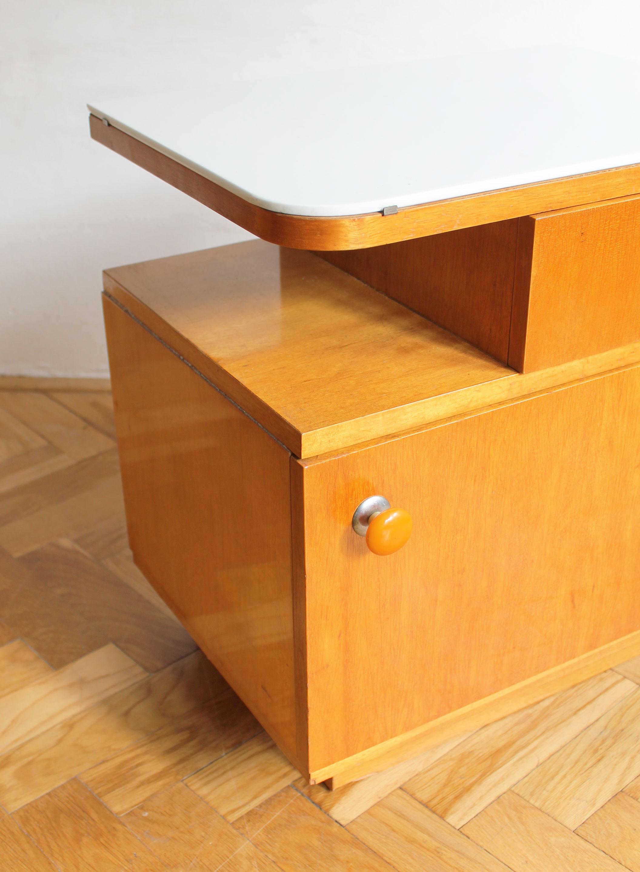 Pair of 1950's Mid Century Bedside Tables 7