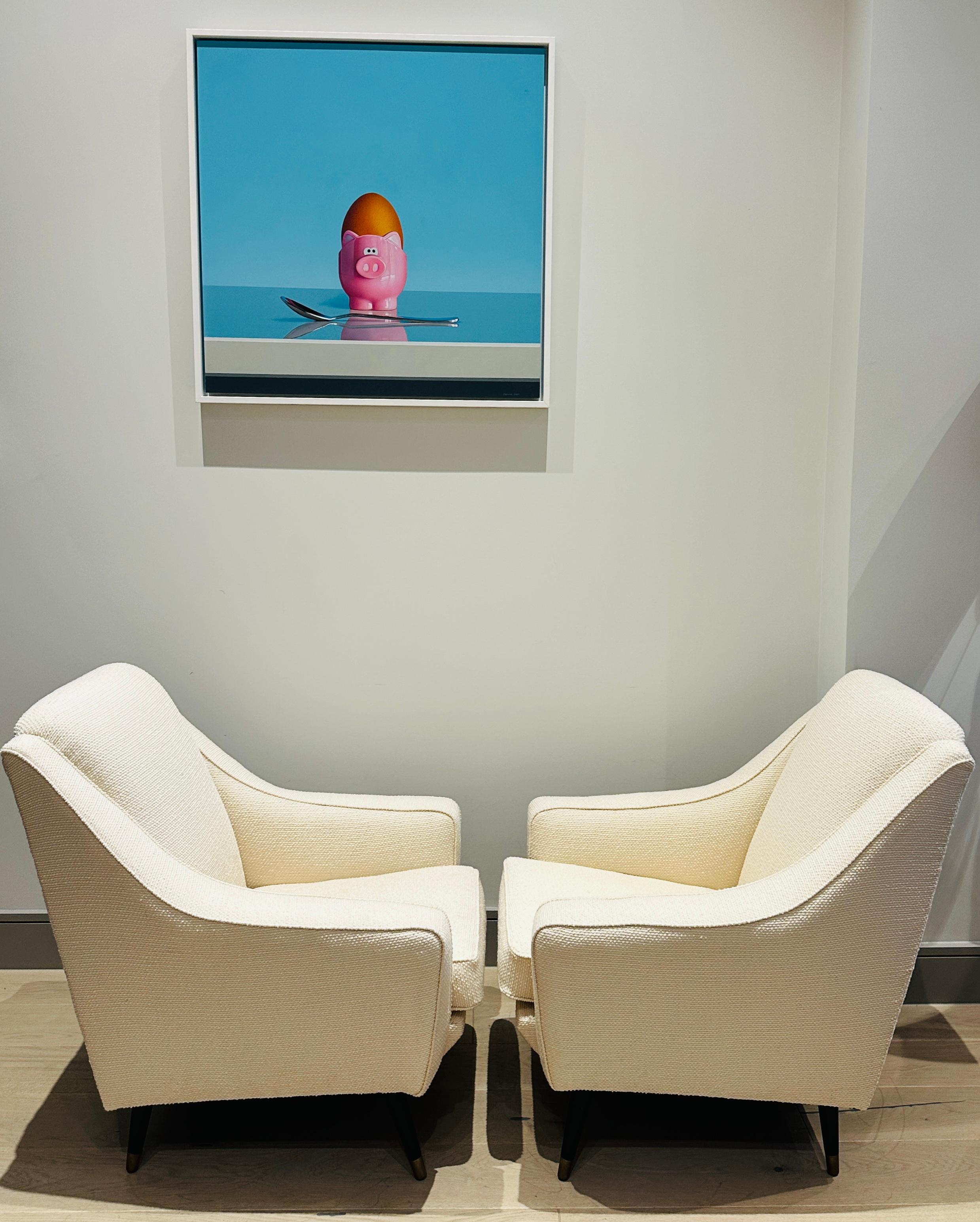 Paire de fauteuils de salon en bouclette crème du milieu du siècle dernier sur pieds évasés en vente 1