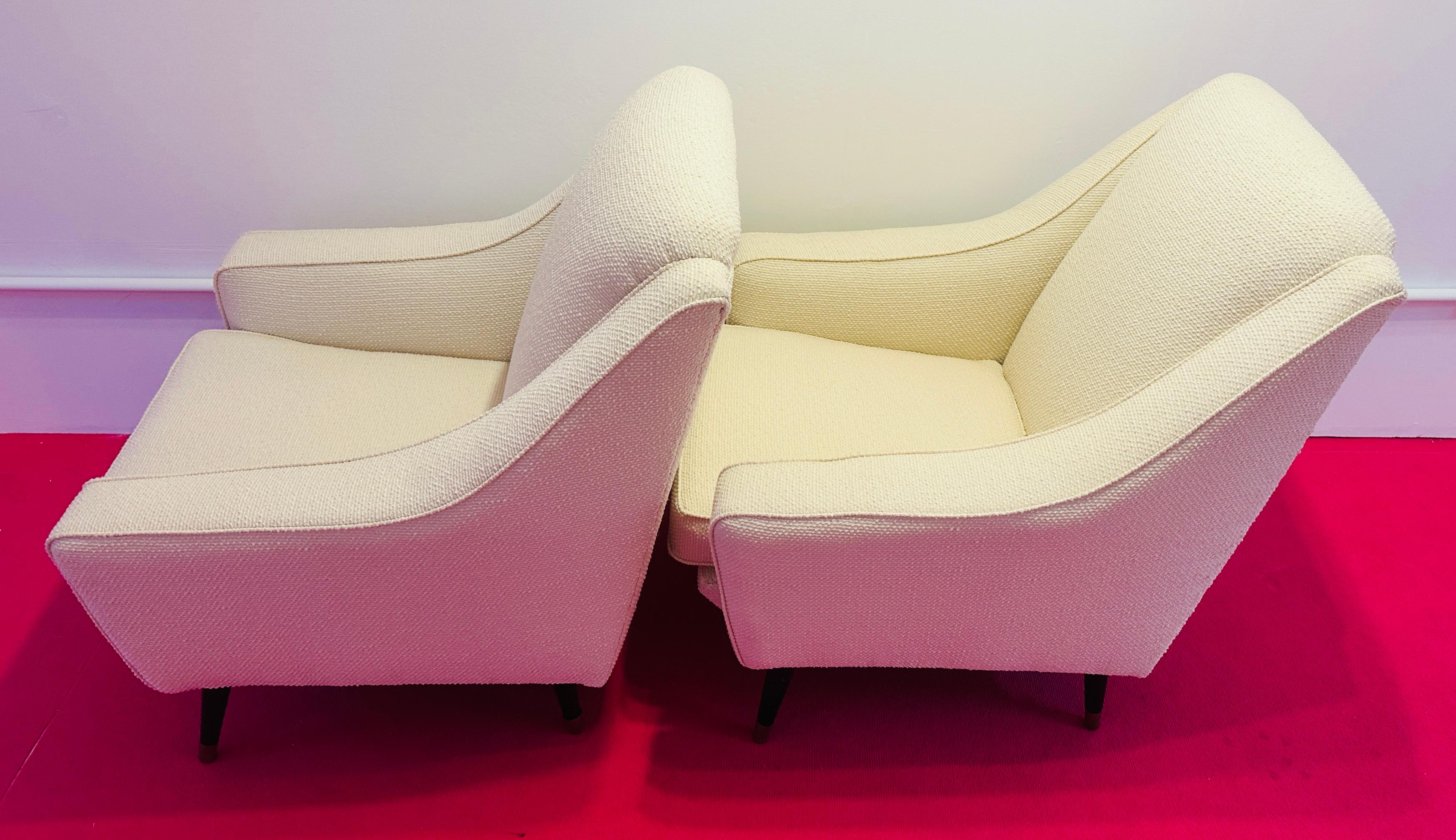 Paar 1950er Jahre Mid Century Französisch Creme Boucle Lounge Sessel auf gespreizten Beinen im Angebot 8