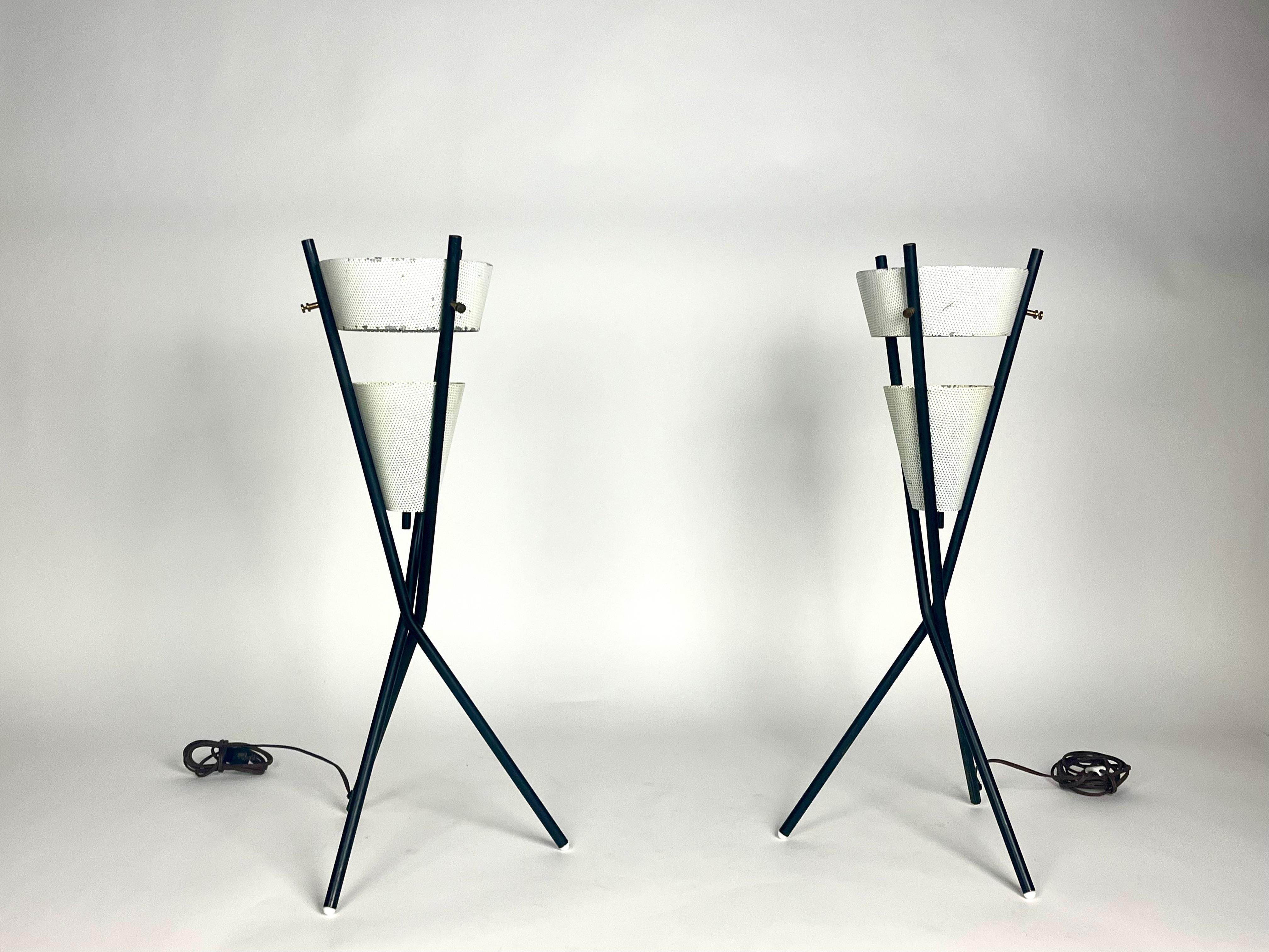 Pair of 1950s Gerald Thurston Tripod table lamp space age Modern Lightolier
Measures: 26 1/2