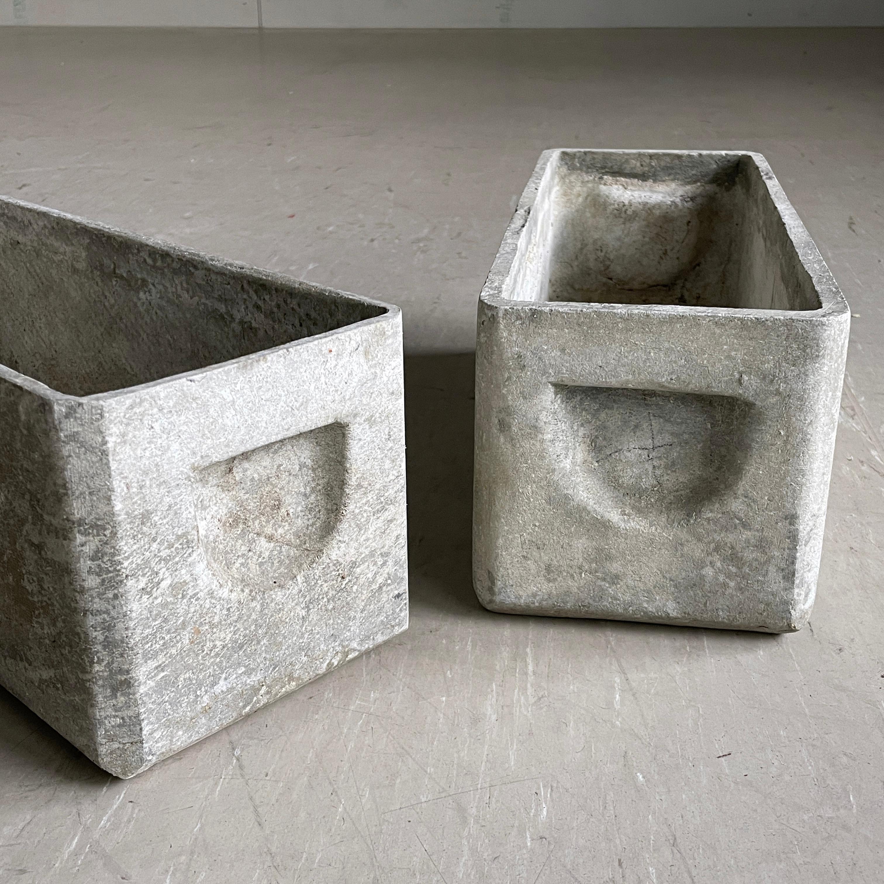 Pair of 1950's minimalist planters by Swiss designer, Willy Guhl - Eternit AG 4