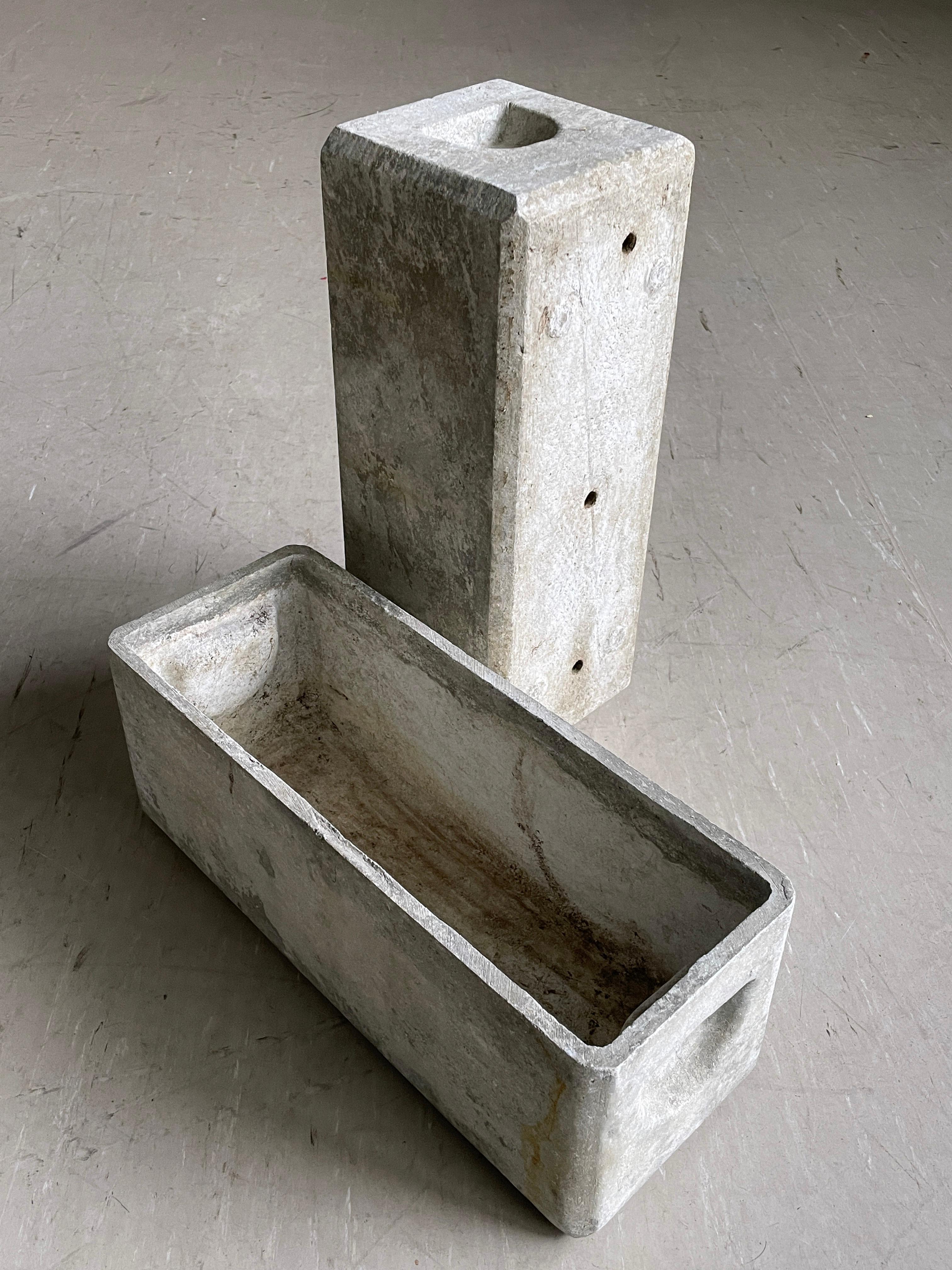 Pair of 1950's minimalist planters by Swiss designer, Willy Guhl - Eternit AG 7