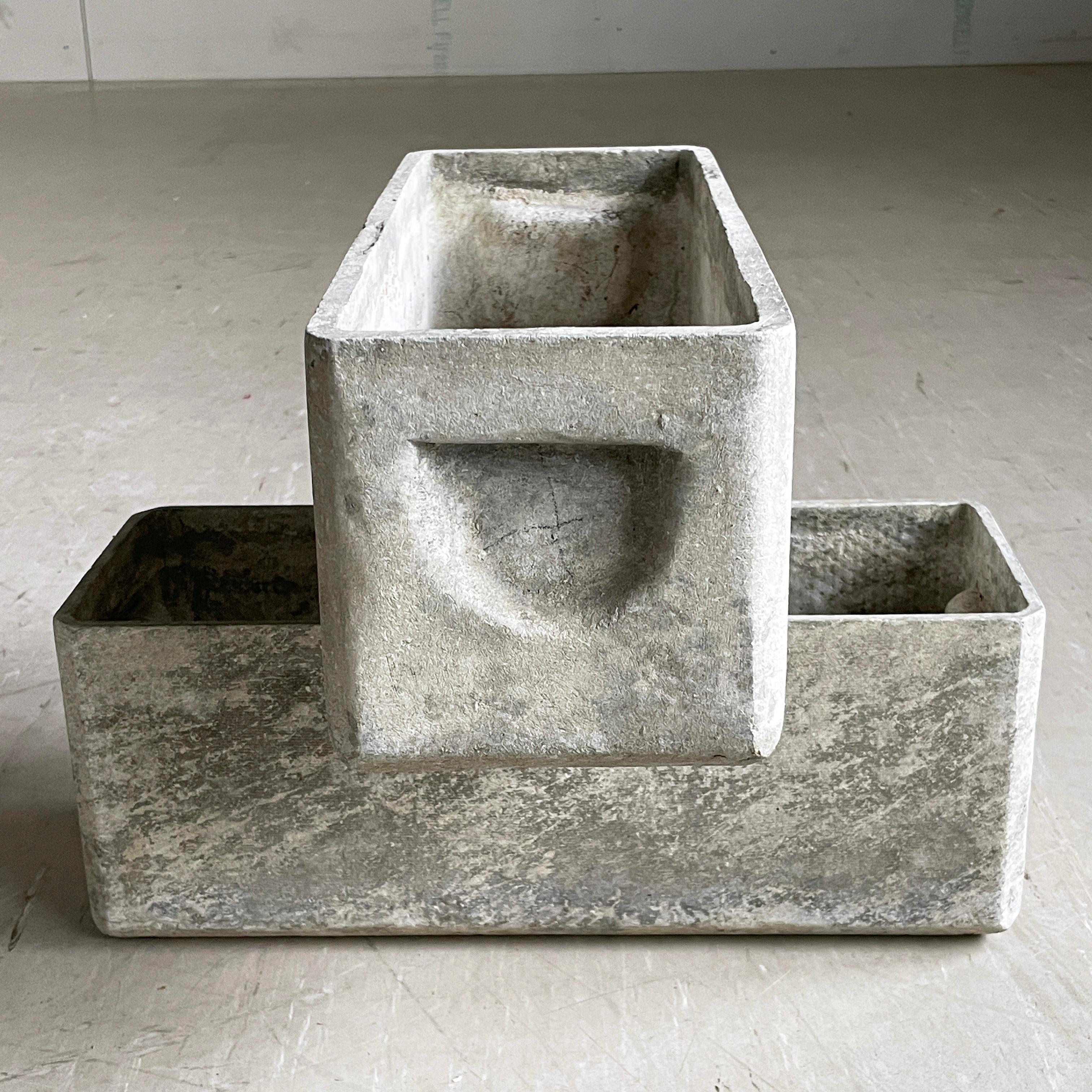 Pair of 1950's minimalist planters by Swiss designer, Willy Guhl - Eternit AG 11