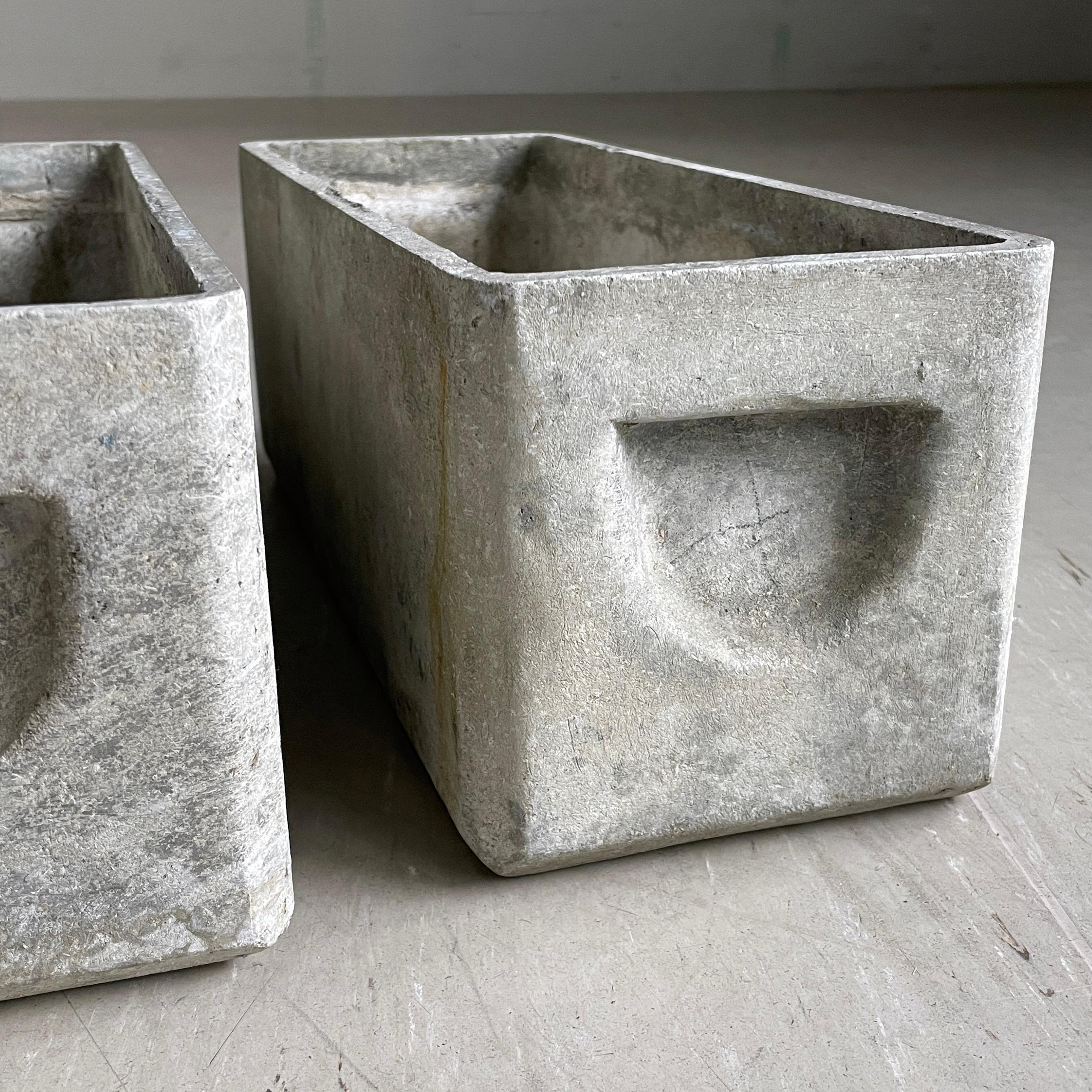 Pair of 1950's minimalist planters by Swiss designer, Willy Guhl - Eternit AG 2