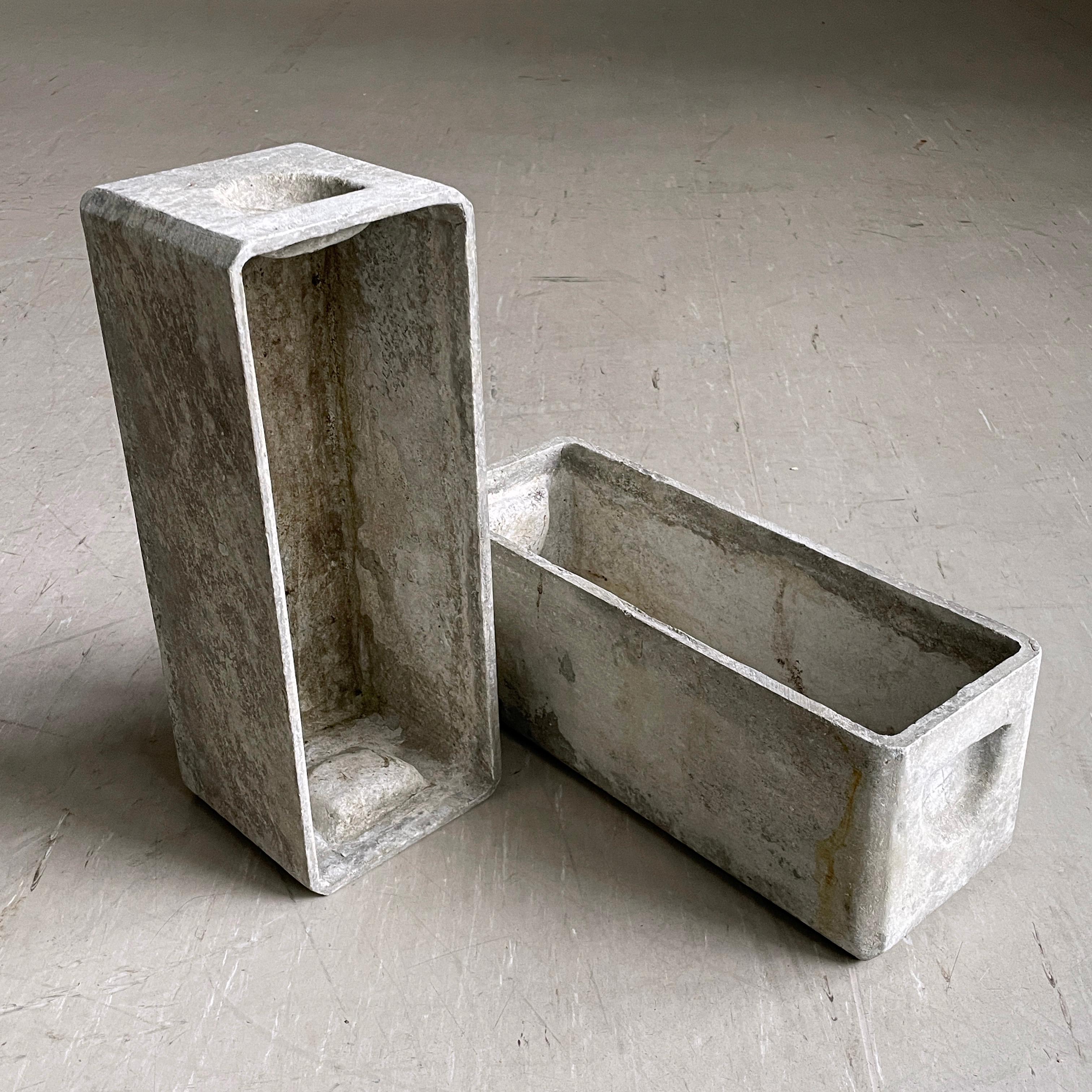 Pair of 1950's minimalist planters by Swiss designer, Willy Guhl - Eternit AG 3
