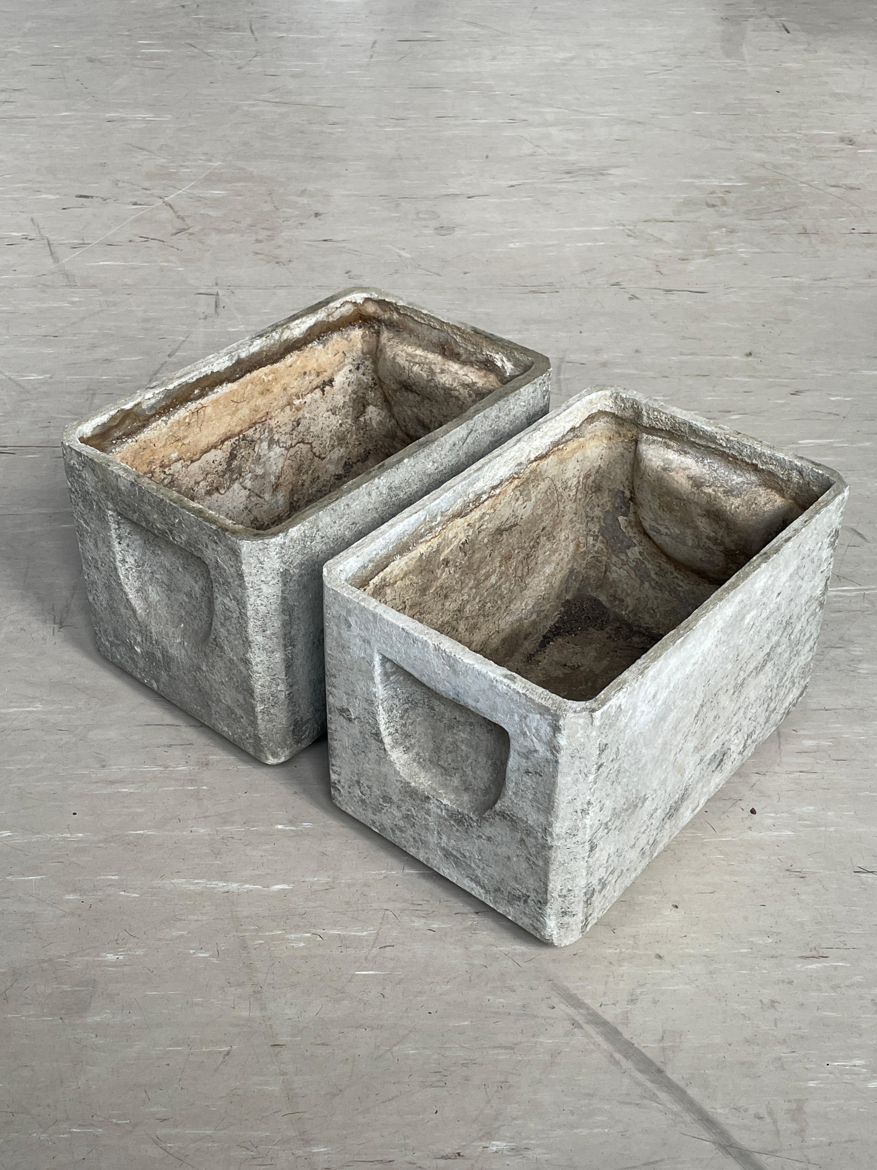 Pair of 1950's minimalist planters by Swiss designer, Willy Guhl for Eternit AG 2