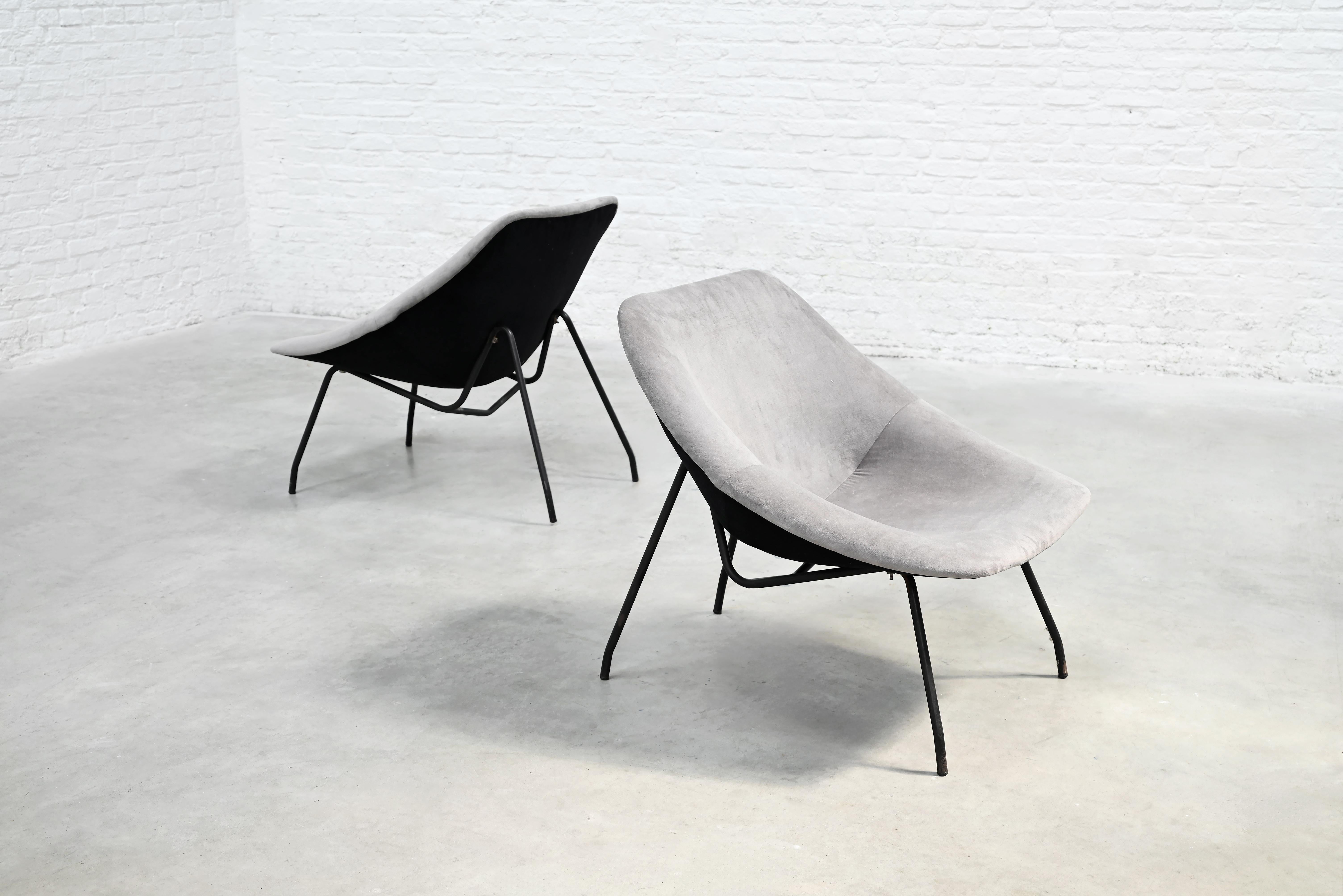 Paar modernistische Sessel aus den 1950er Jahren von GAR, Frankreich (Französisch) im Angebot