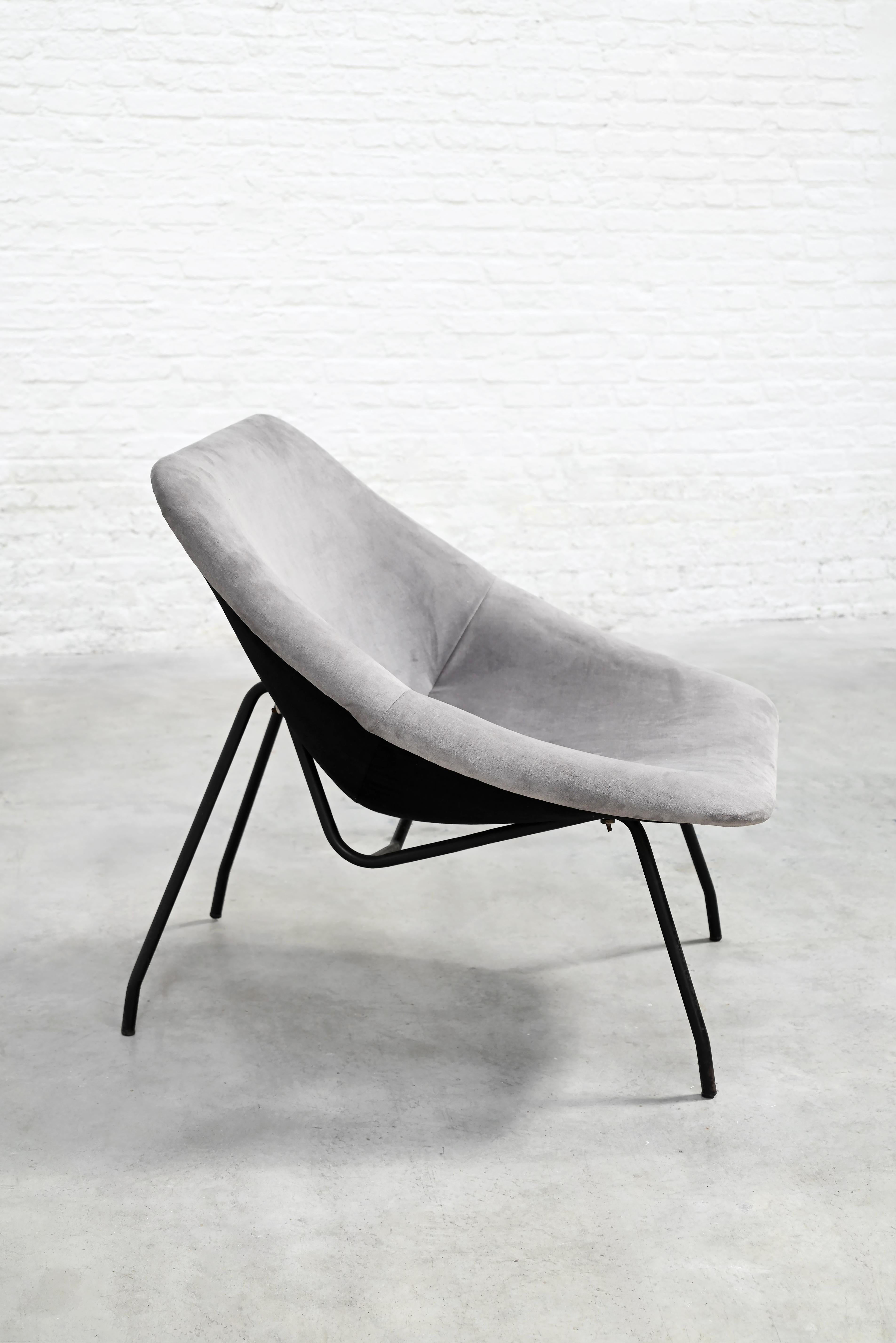 Paar modernistische Sessel aus den 1950er Jahren von GAR, Frankreich (Metall) im Angebot