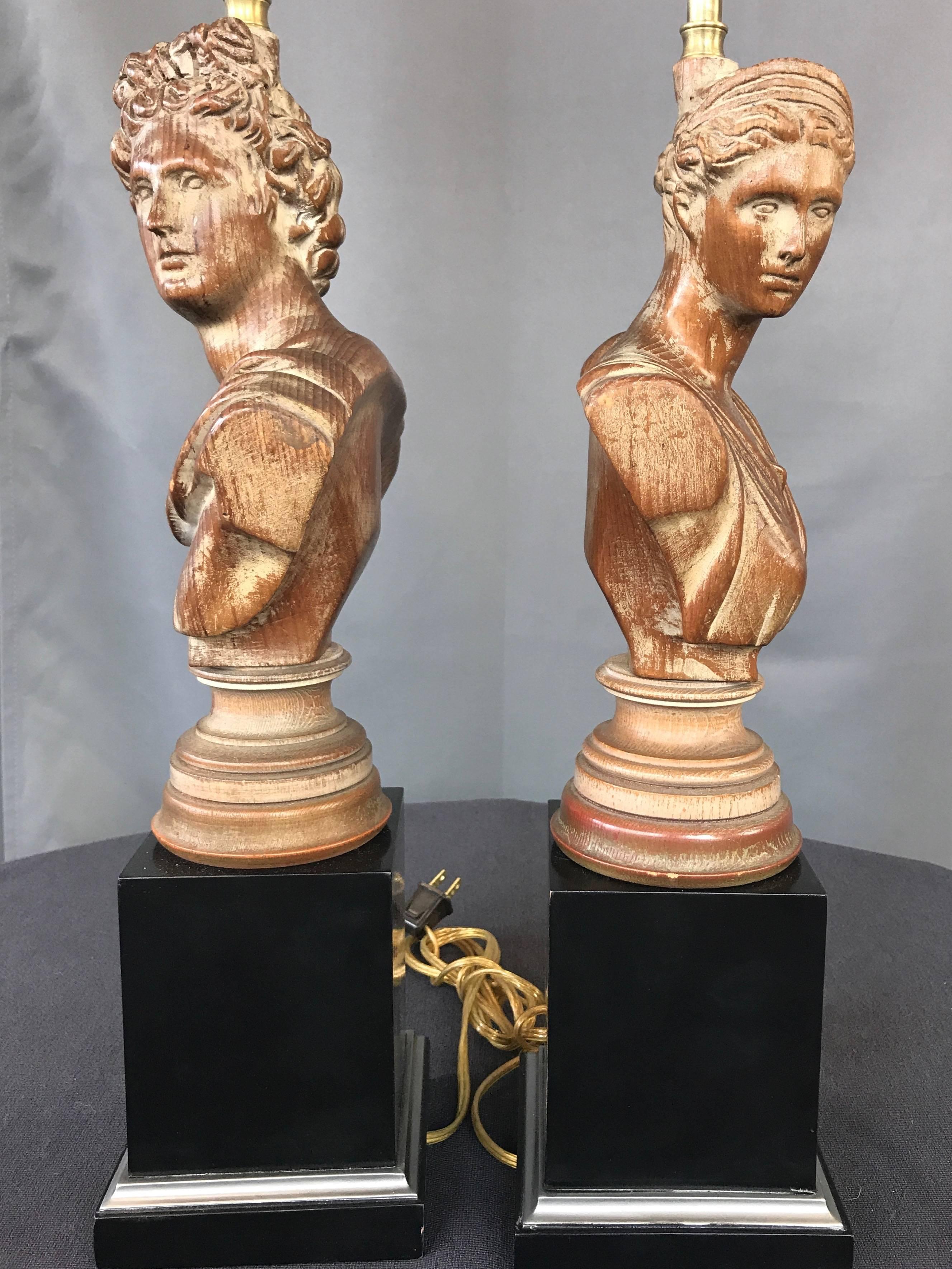 Pair of 1950s Neoclassical Roman Bust Hand-Carved Wood Table Lamps 1