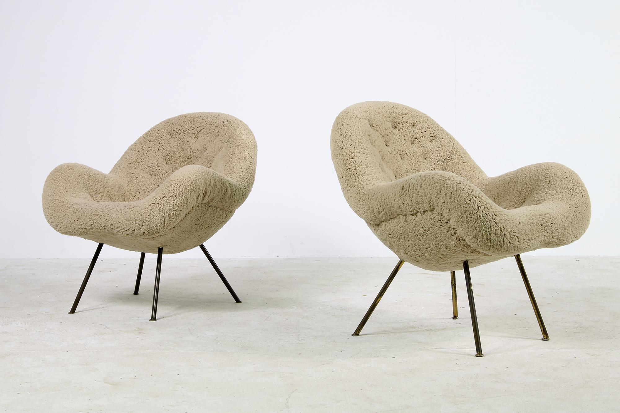 Beautiful and very rare 1950s pair of organic lounge chairs, by Fritz Neth, Germany circa 1950 with new upholstery and covered with new super soft teddy fur fabric, like sheepskin, but cotton mix fabric, very soft to the touch, legs are made of