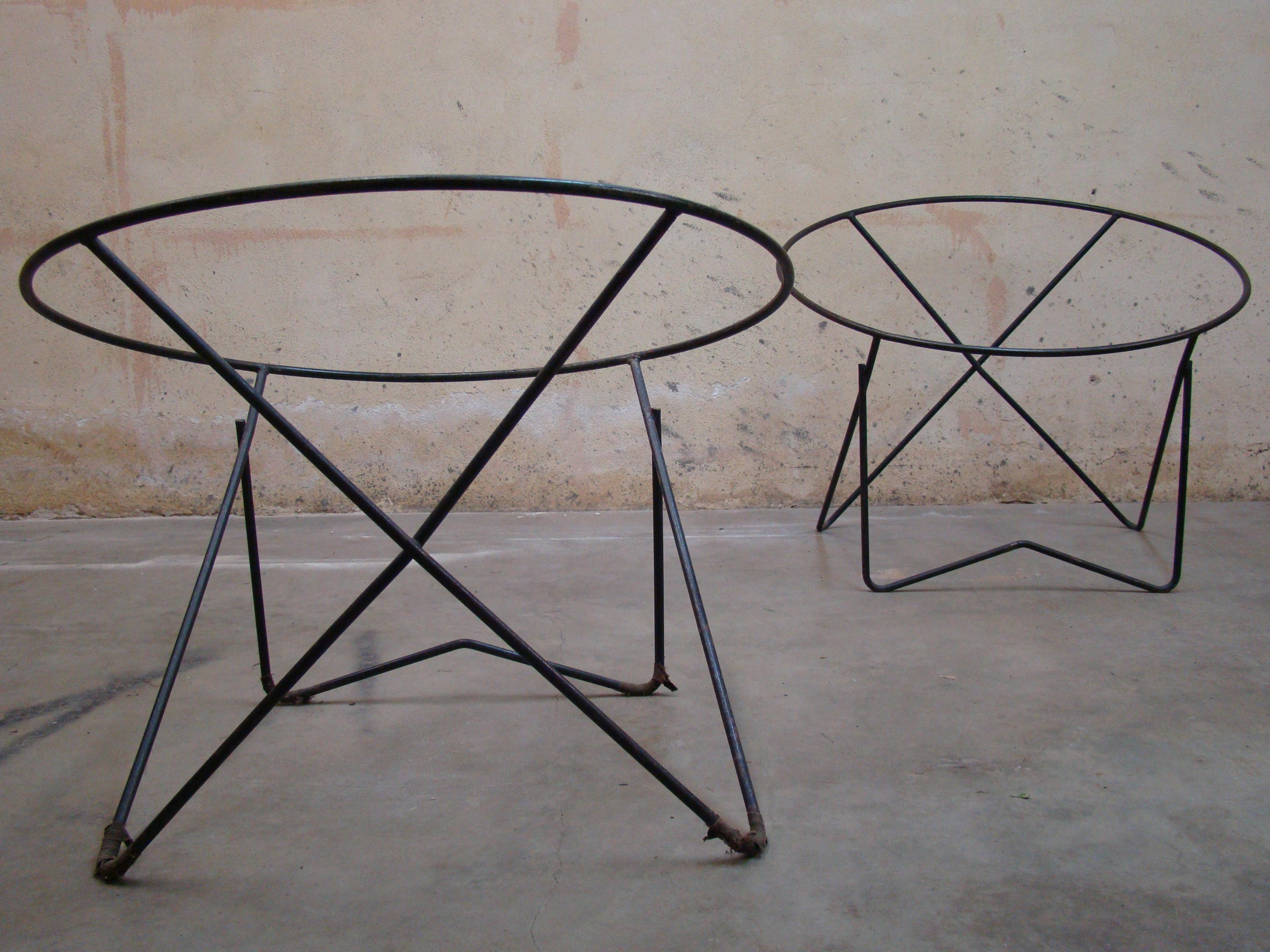 Pair of 1950s Outdoor Steel Hoop Poolside Lounge Chairs/ Paperclip Front Legs For Sale 1