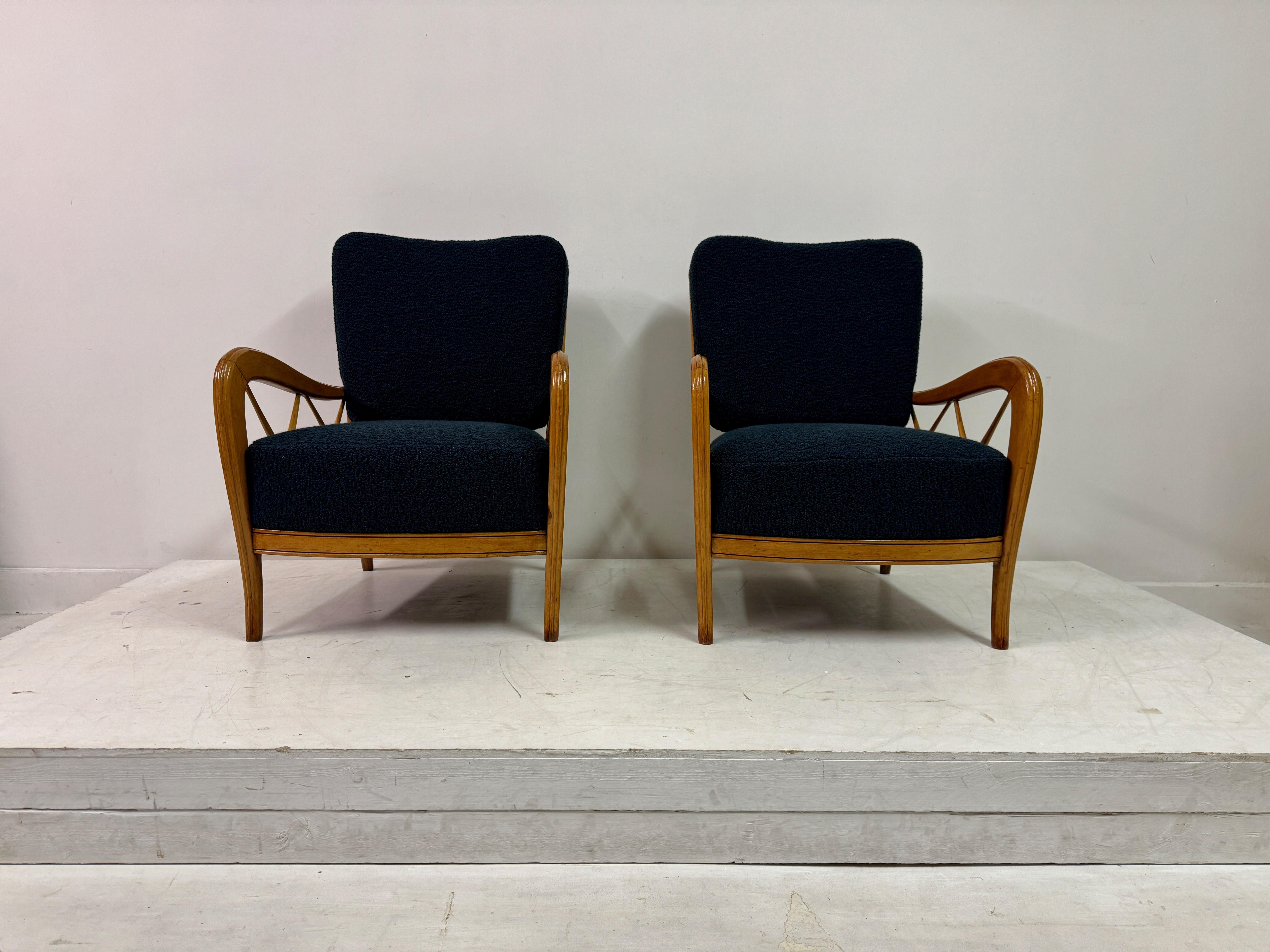 Mid-Century Modern Pair Of 1950s Paolo Buffa Style Armchairs In Boucle For Sale