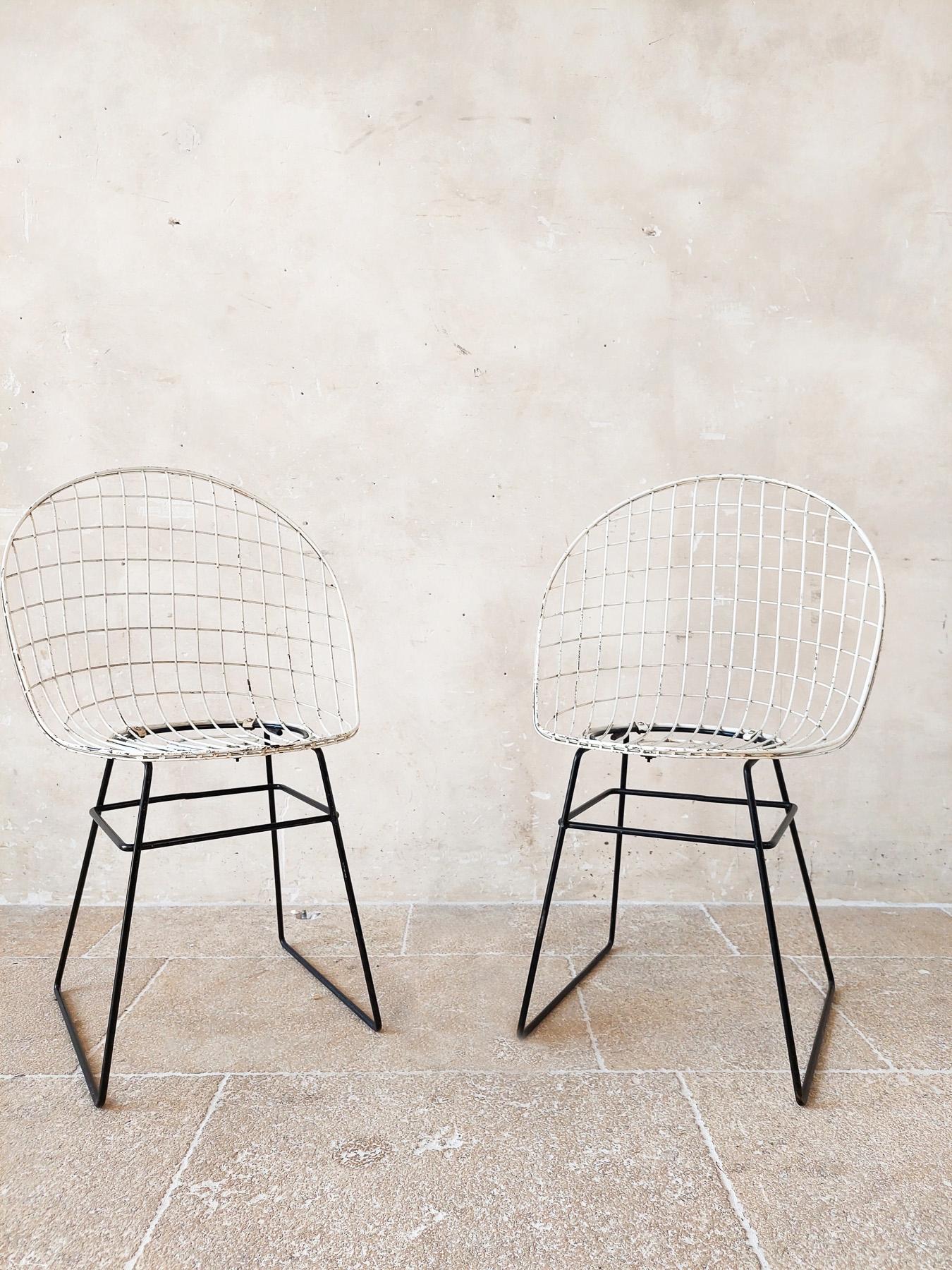 Mid-Century Modern Pair of 1950s Pastoe wire chairs by Cees Braakman and Adriaan Dekker For Sale
