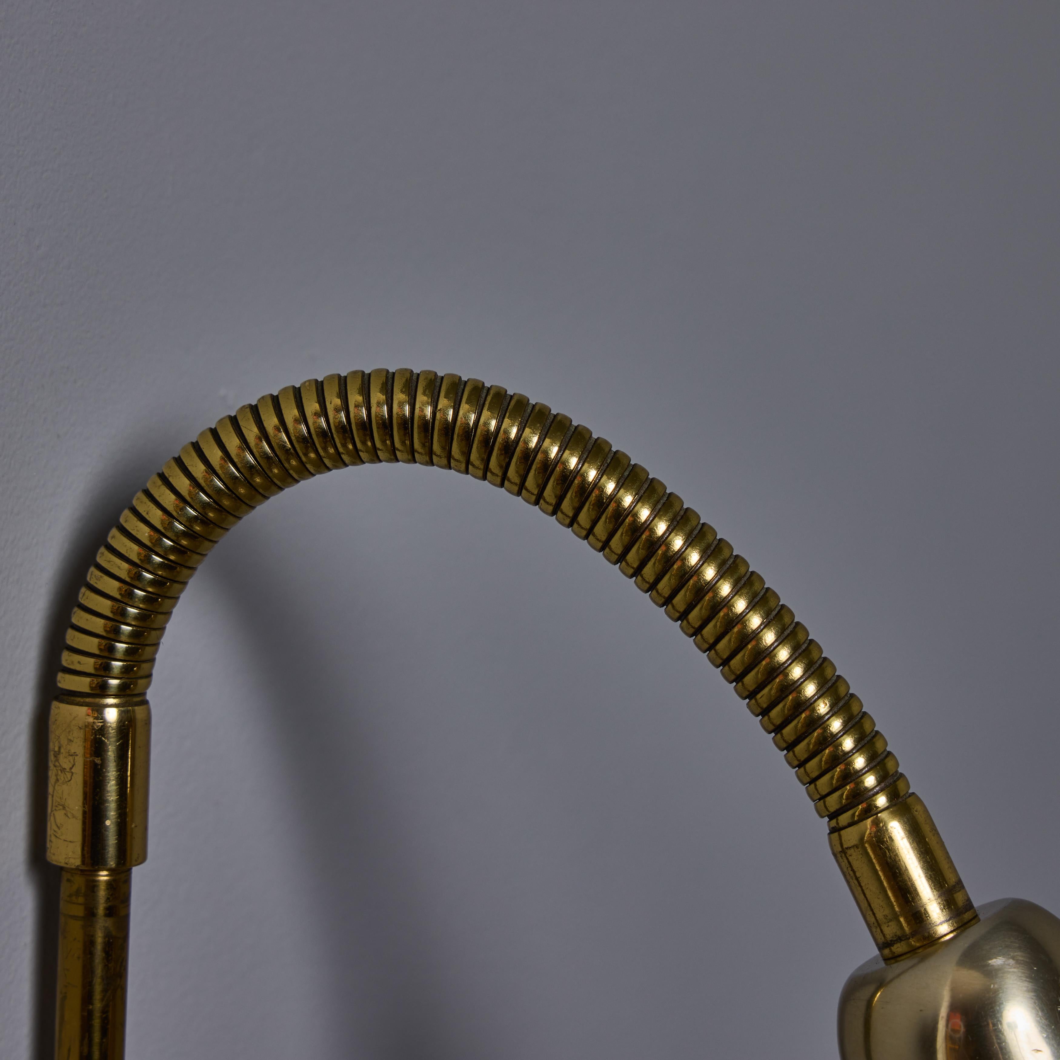 Paire d'appliques en laiton perforé des années 1950 attribuées à Lisa Johansson-Pape en vente 12