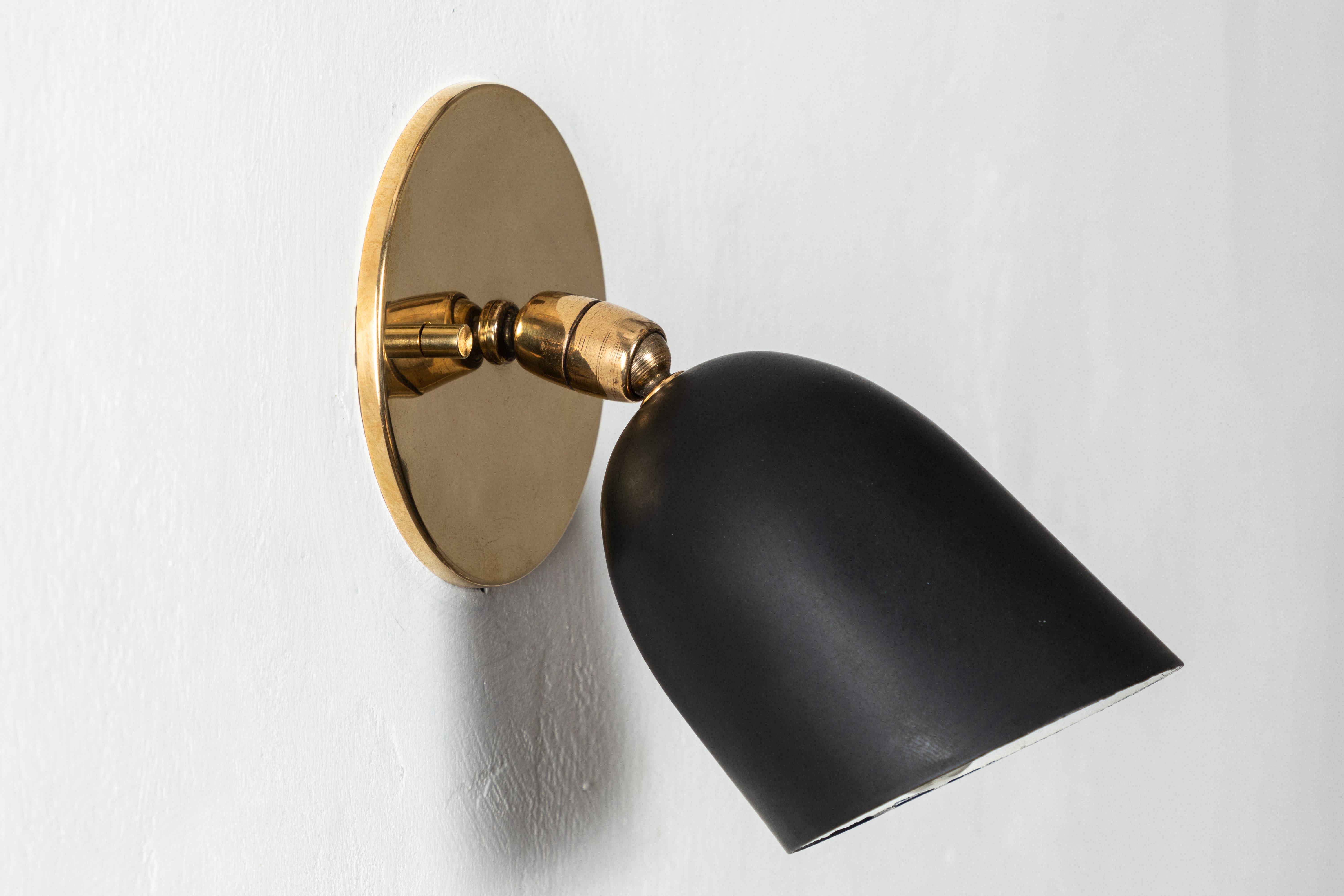 Pair of 1950s Petite Black Sconces by Gino Sarfatti for Arteluce In Good Condition In Glendale, CA