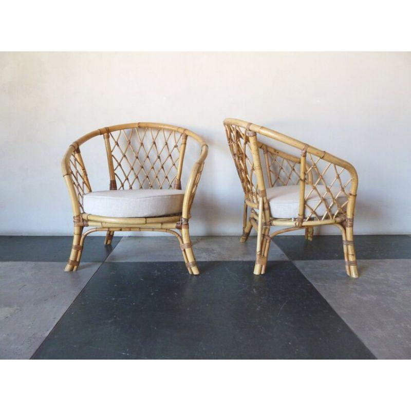 Pair of 1950s Rattan Armchairs with Linen Seats In Good Condition For Sale In Scottsdale, AZ