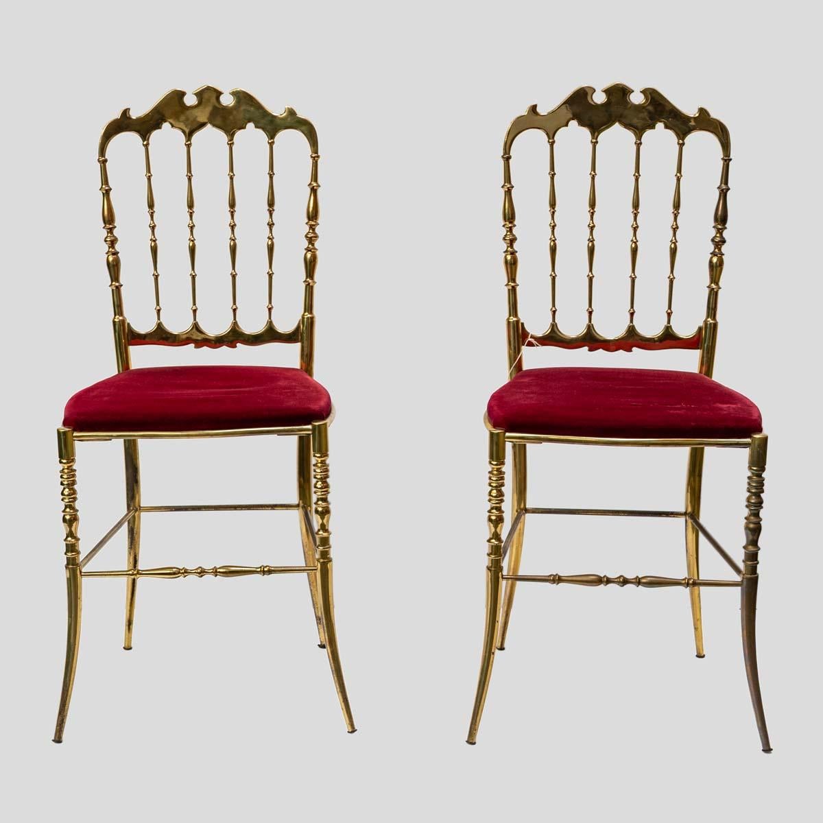 Mid-Century Modern Pair of 1950s red velvet upholstered brass metal chairs by Chiavari For Sale