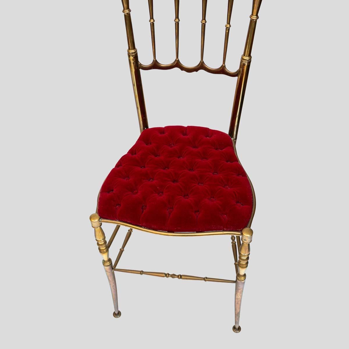 Pair of 1950s red velvet upholstered brass metal high back chairs by Chiavari For Sale 2