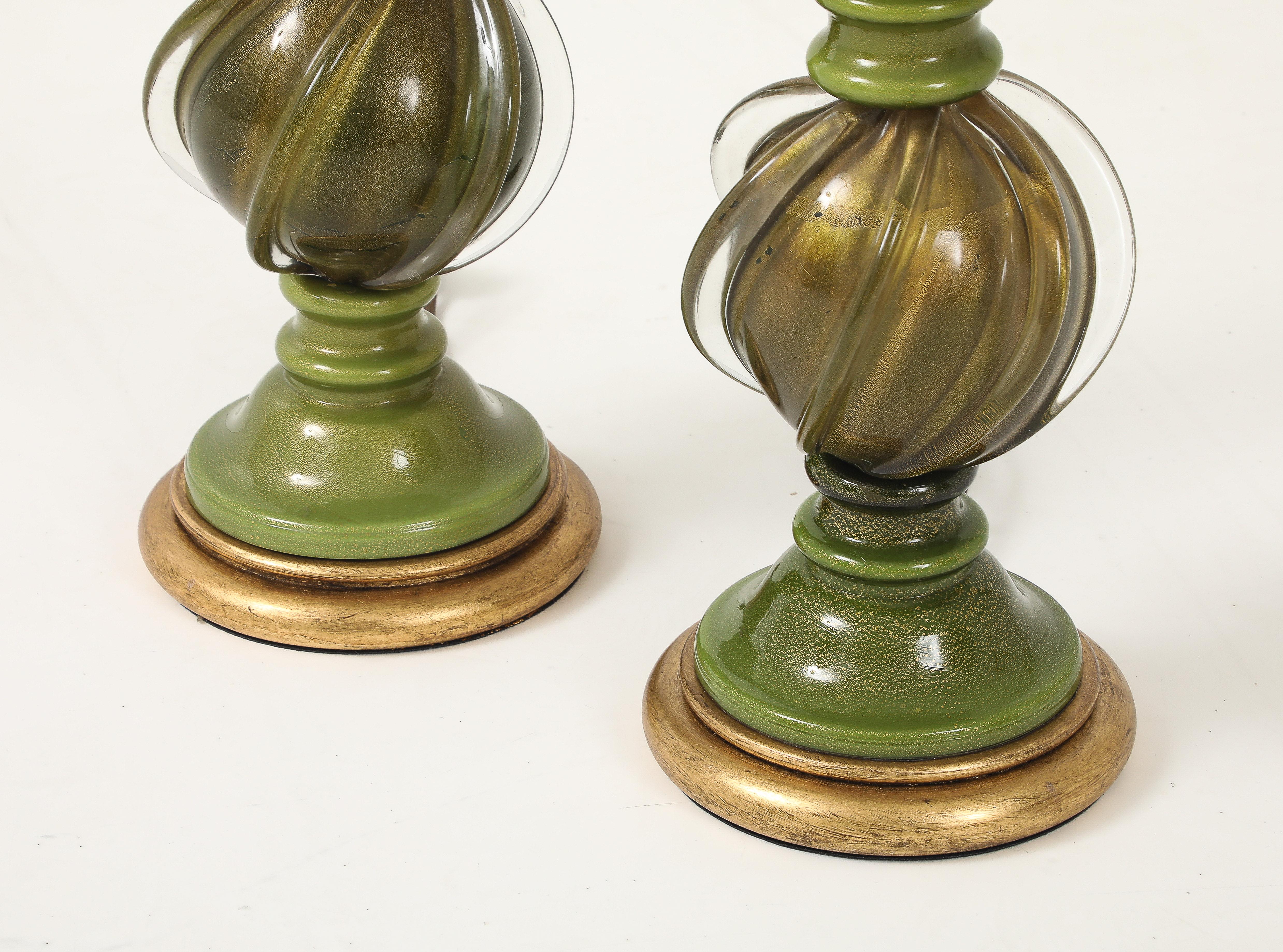 Metà XX secolo Coppia di lampade in vetro di Murano verde Seguso degli anni '50 in vendita