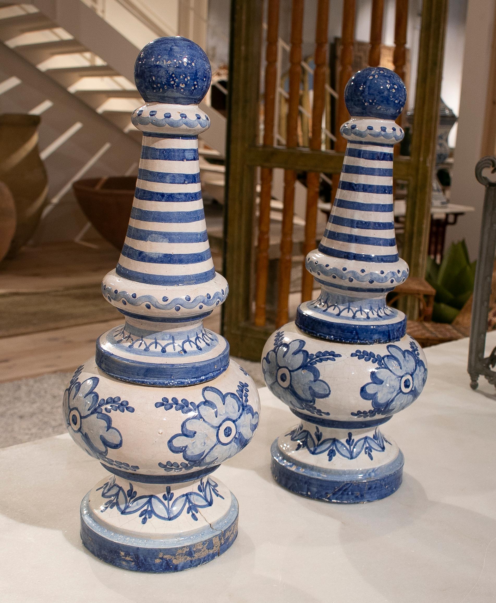 Pair of traditional 1950s Spanish Andalusian two-colour glazed ceramic finials.