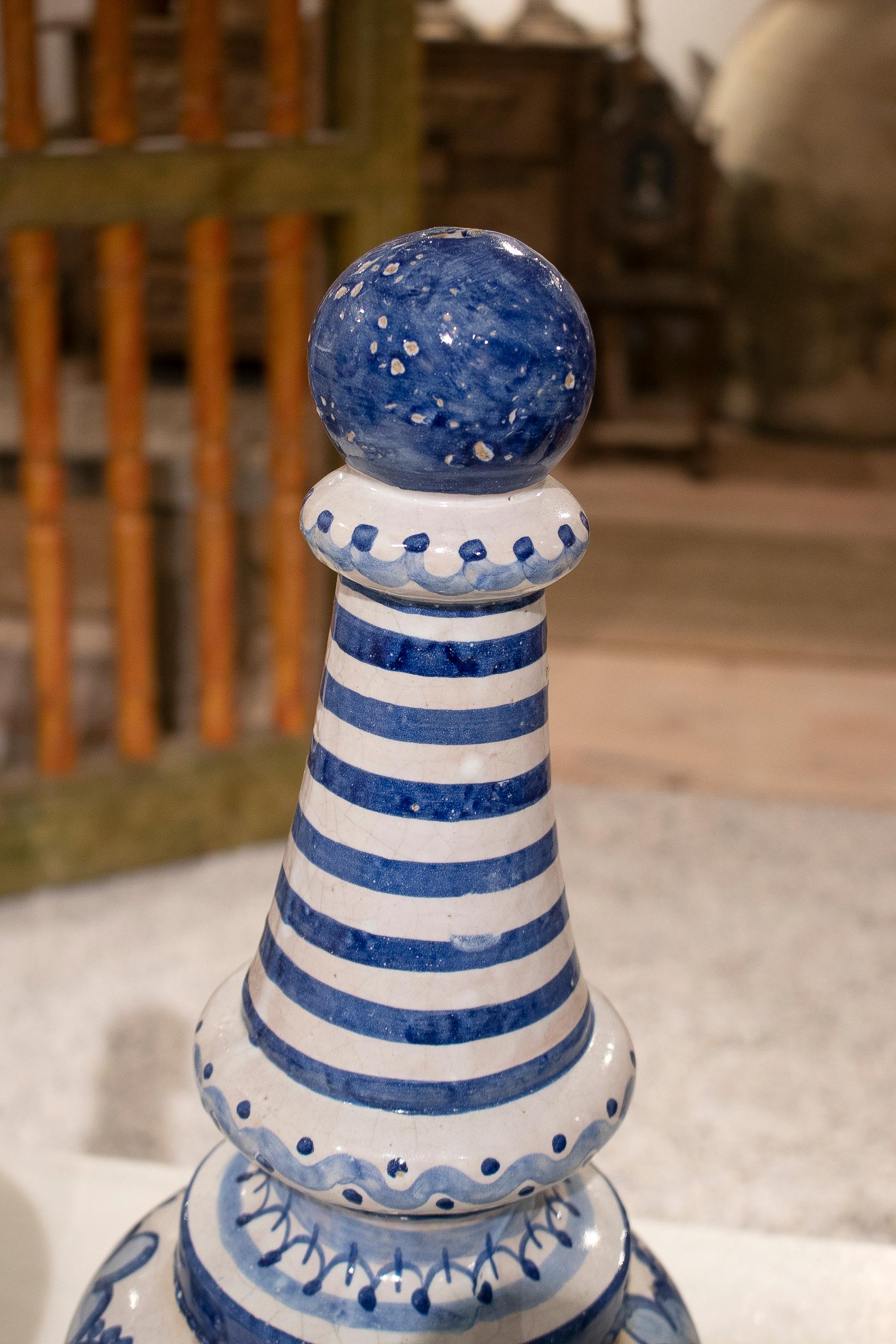 Pair of 1950s Spanish Andalusian Two-Colour Glazed Ceramic Finials 3