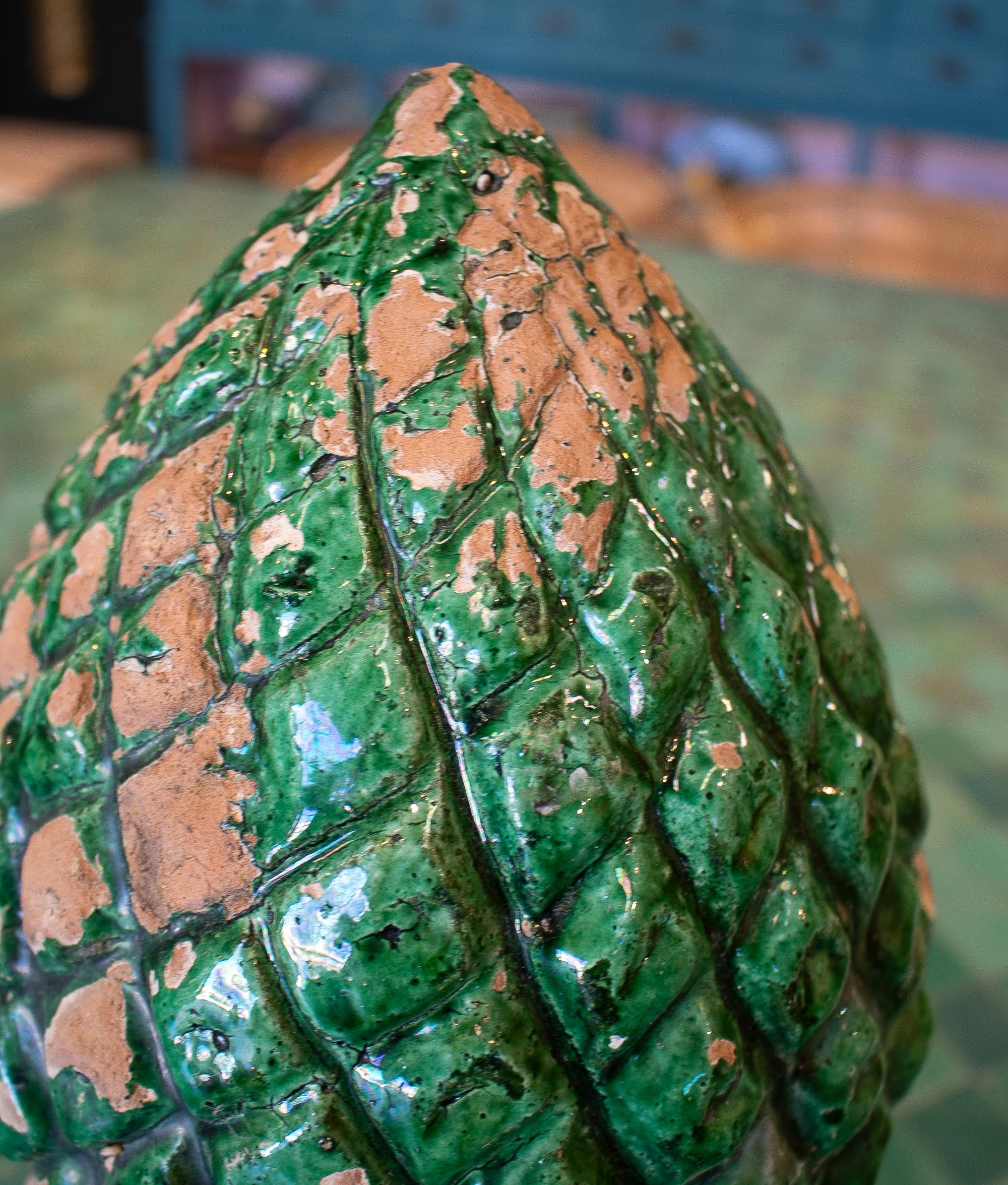 Pair of 1950s Spanish Green Glazed Pine Cone Terracotta Finials 8