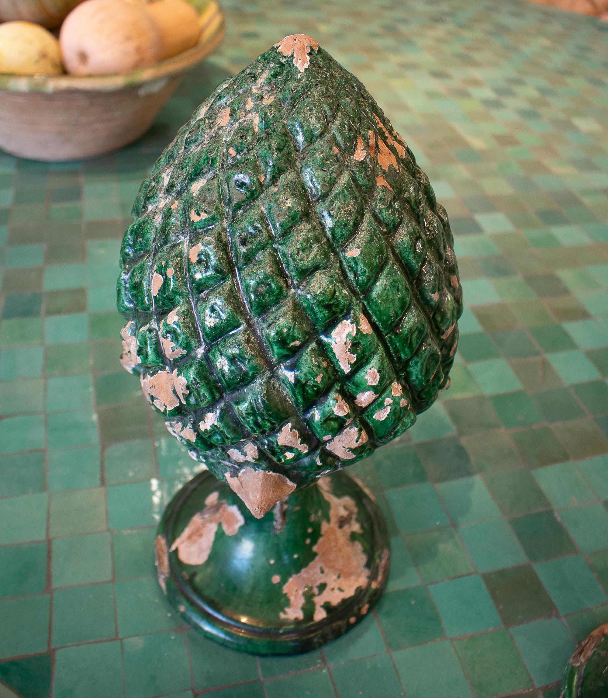 pinecone in spanish