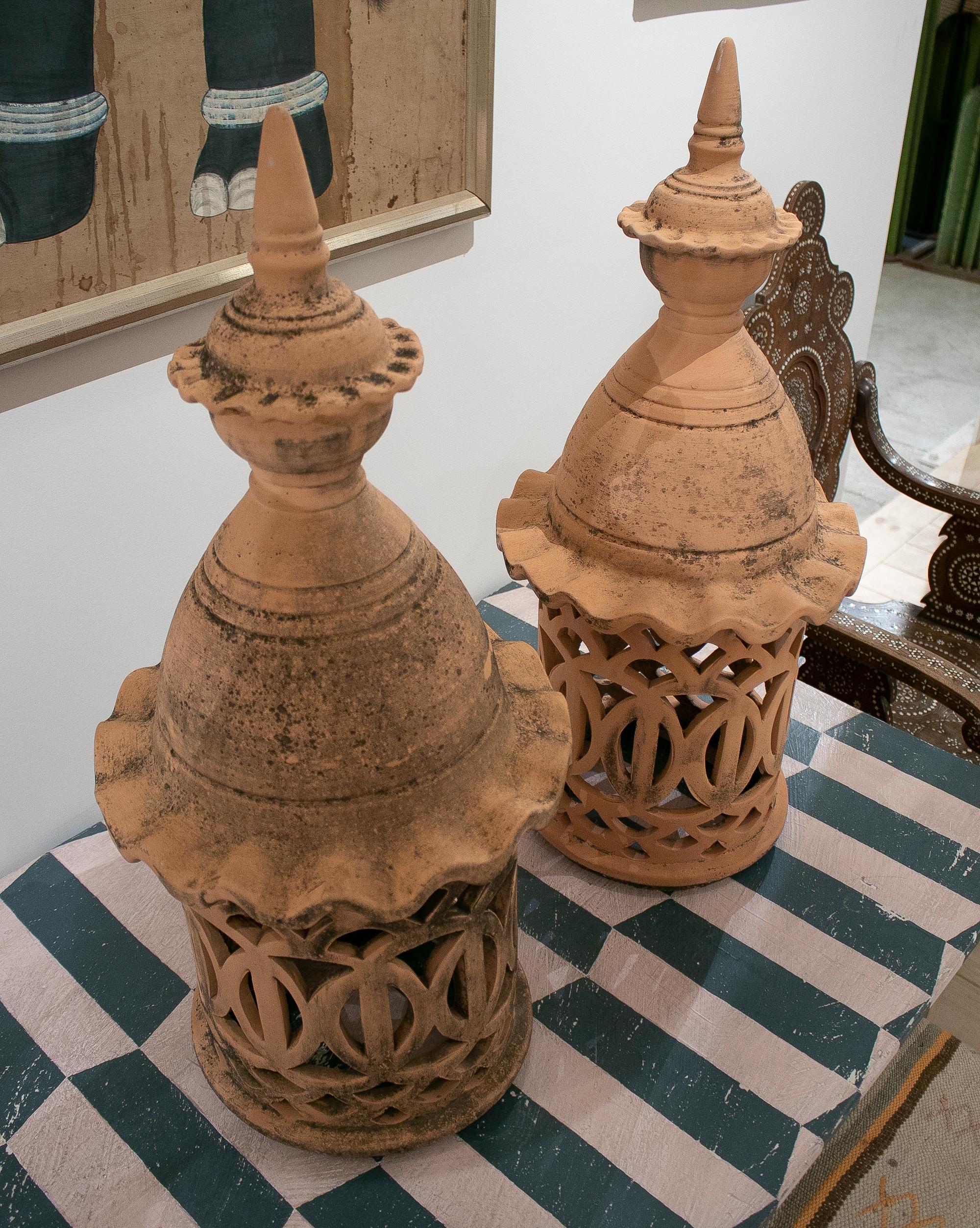 20th Century Pair of 1950s Spanish Hand Made Ceramic Finials