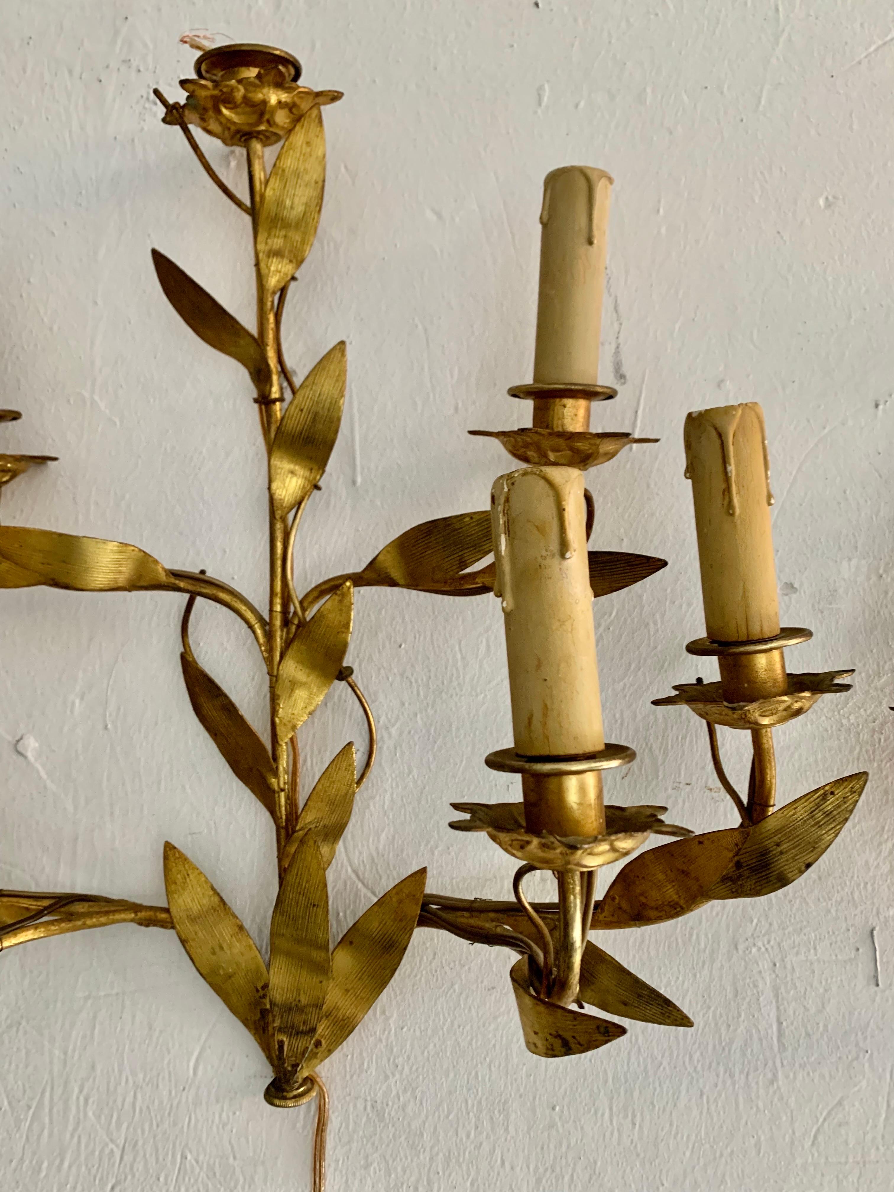 20th Century Pair of 1950s Spanish Wall Sconces in Gilt Metal and Six Light Arms For Sale