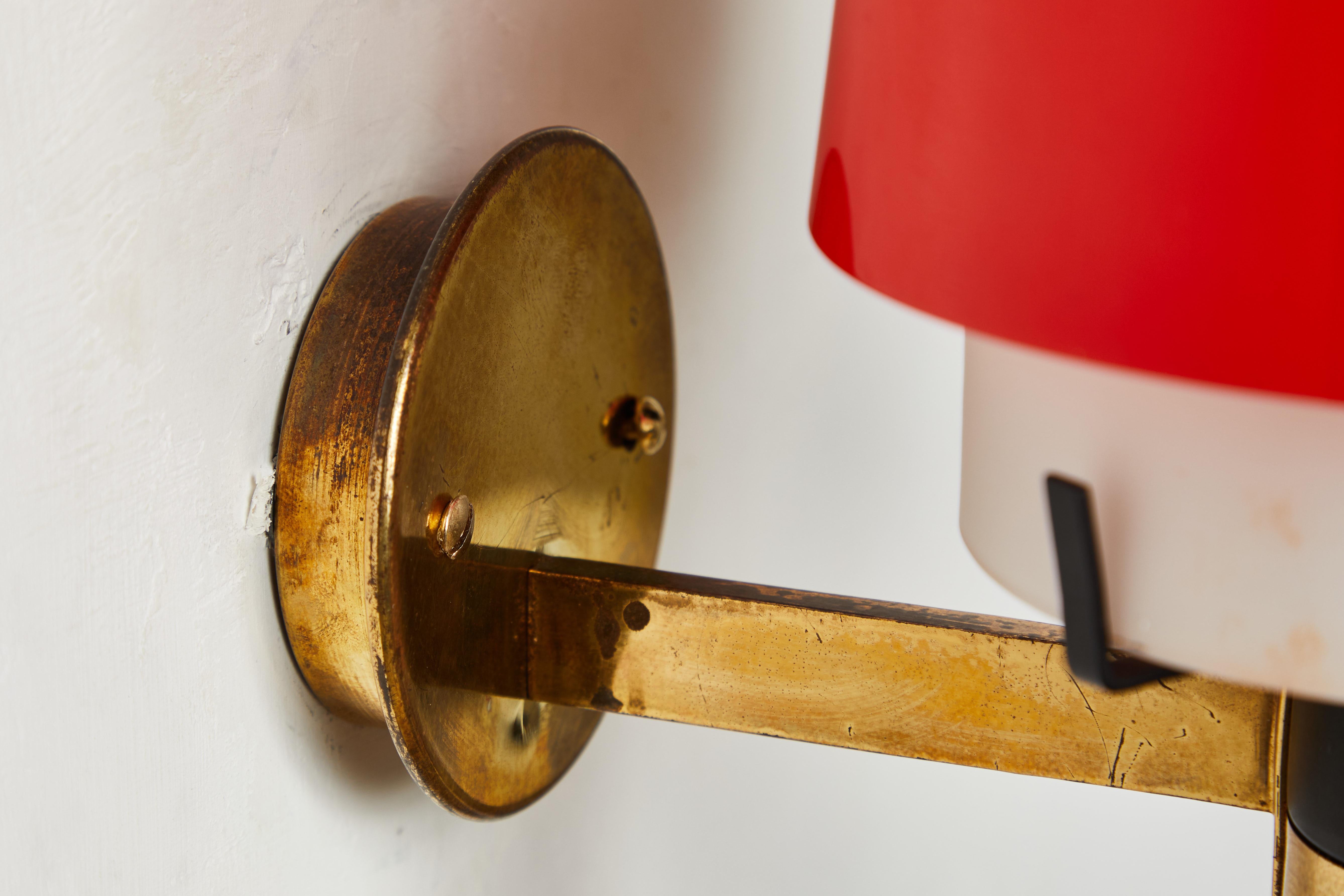 Coppia di lampade Stilnovo 2079/1 in ottone e vetro degli anni '50 con etichetta originale in vendita 1