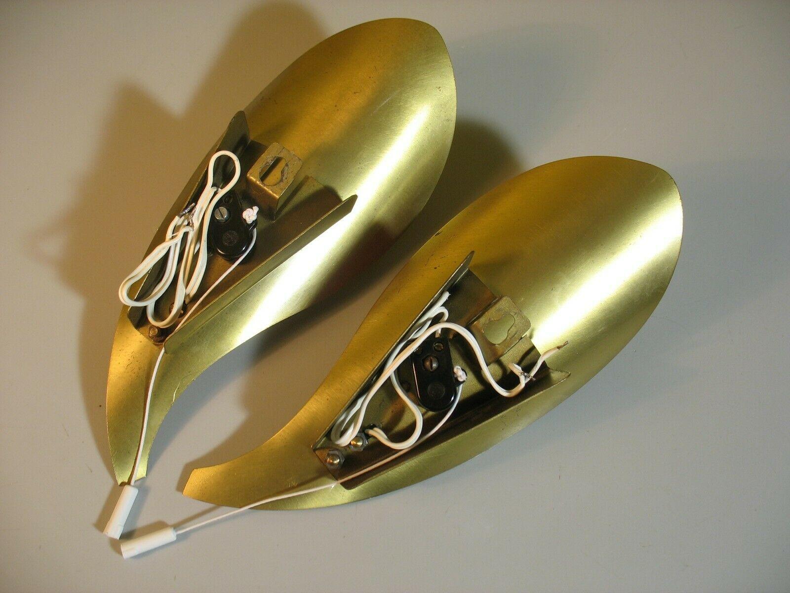 Pair of 1950s Stilnovo Style Sconces Brass and Red, Vintage, Italy For Sale 6