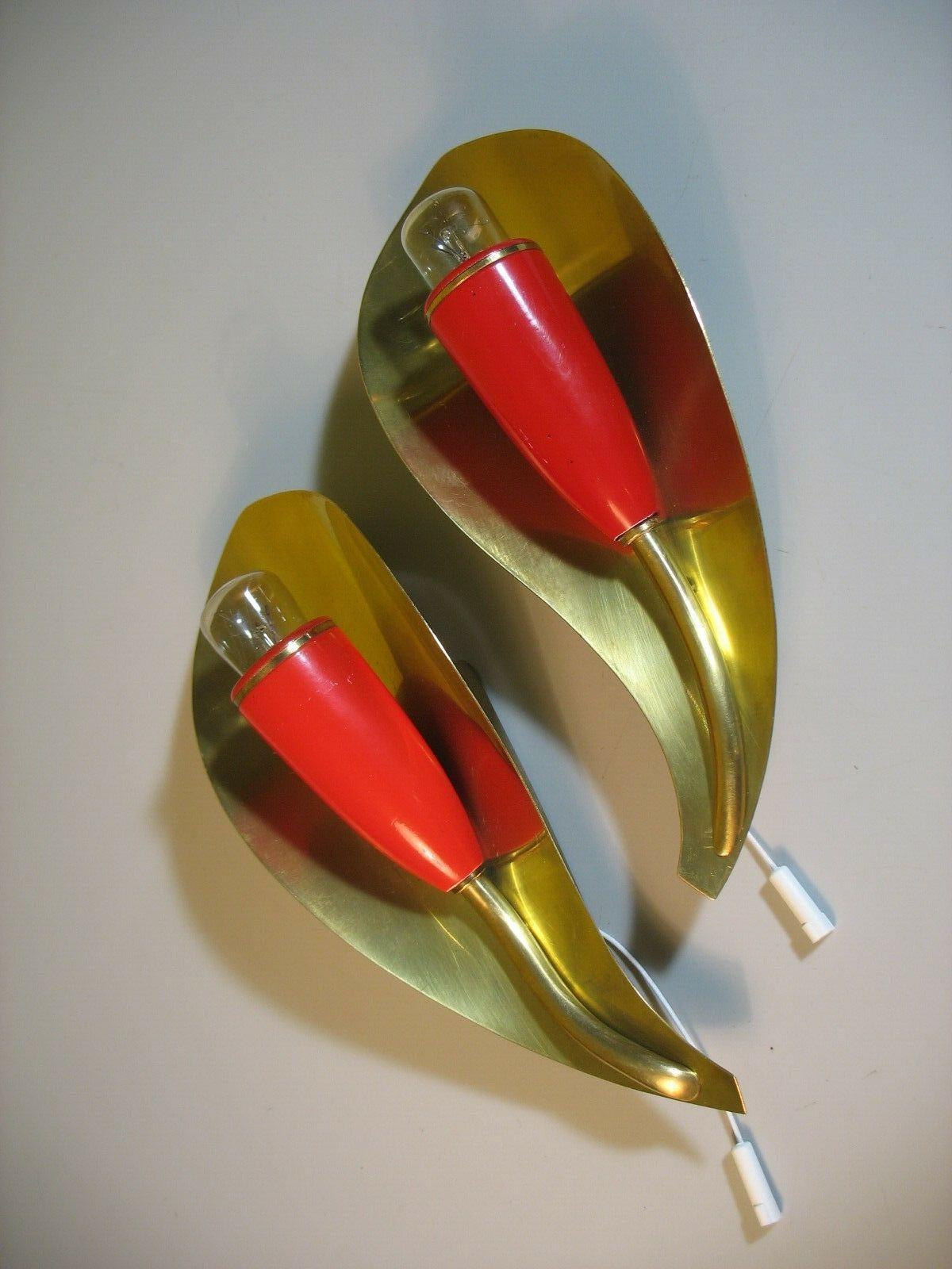 Pair of 1950s Stilnovo Style Sconces Brass and Red, Vintage, Italy For Sale 2