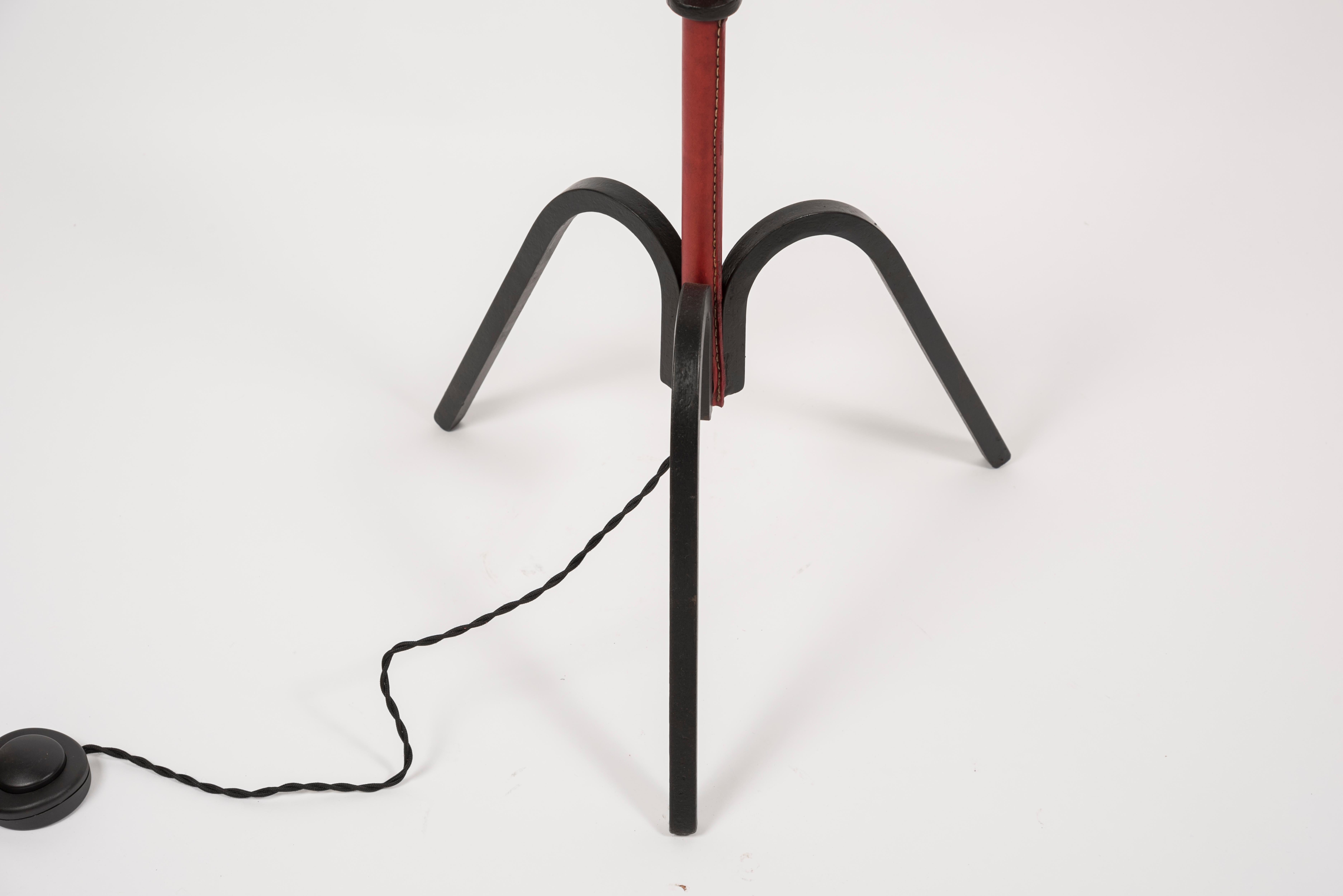 Pair of 1950's Stitched Leather Floor Lamp by Jacques Adnet In Good Condition For Sale In Bois-Colombes, FR