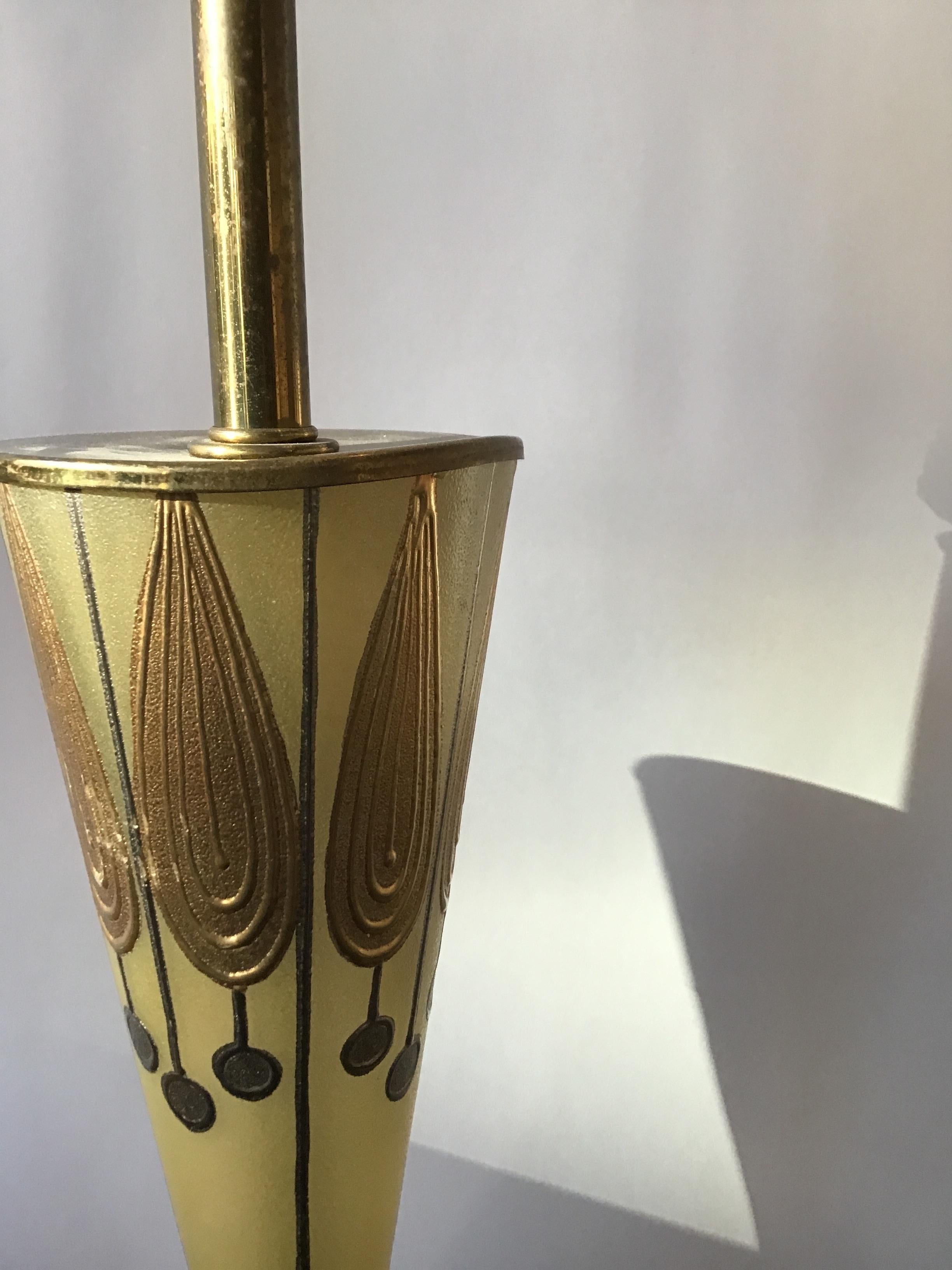 Pareja de lámparas altas de cristal italiano de los años 50 con caballos de circo rampantes en venta 1