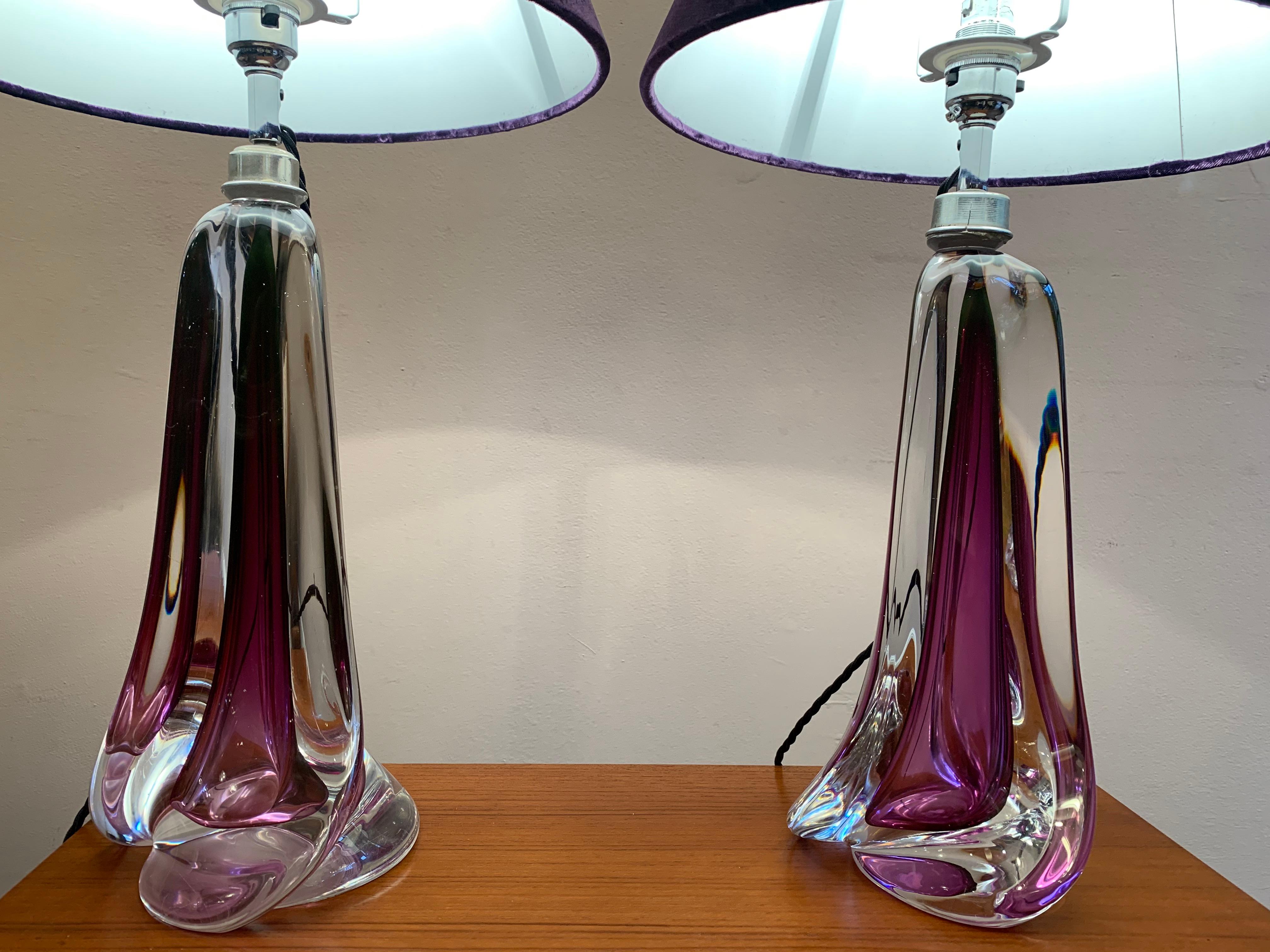 Pair of 1950s Val Saint Lambert Purple Crystal Table Lamps Inc Shades In Good Condition In London, GB