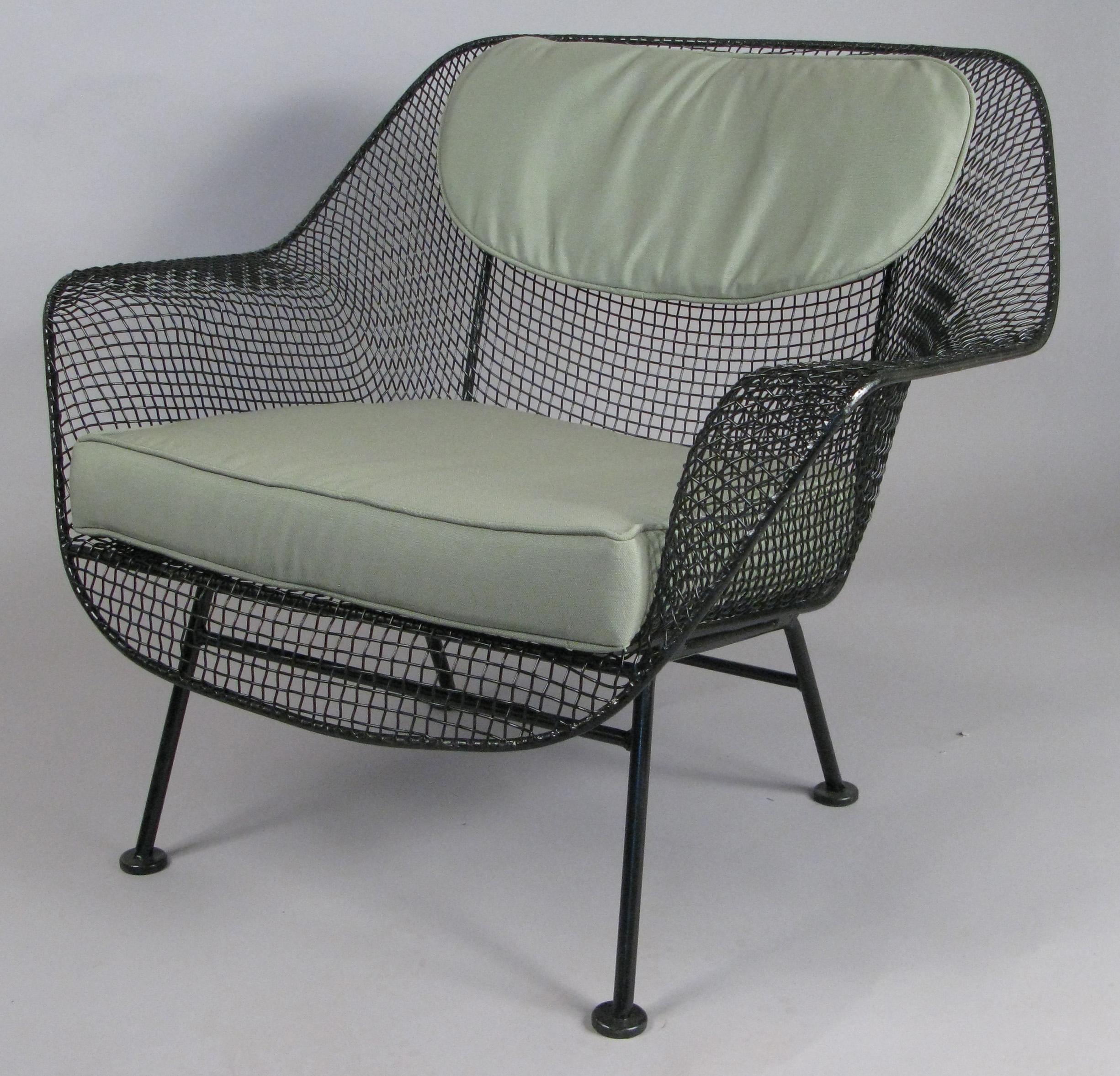 Wrought Iron Pair of 1950s Woodard Sculptura Garden Lounge Chairs
