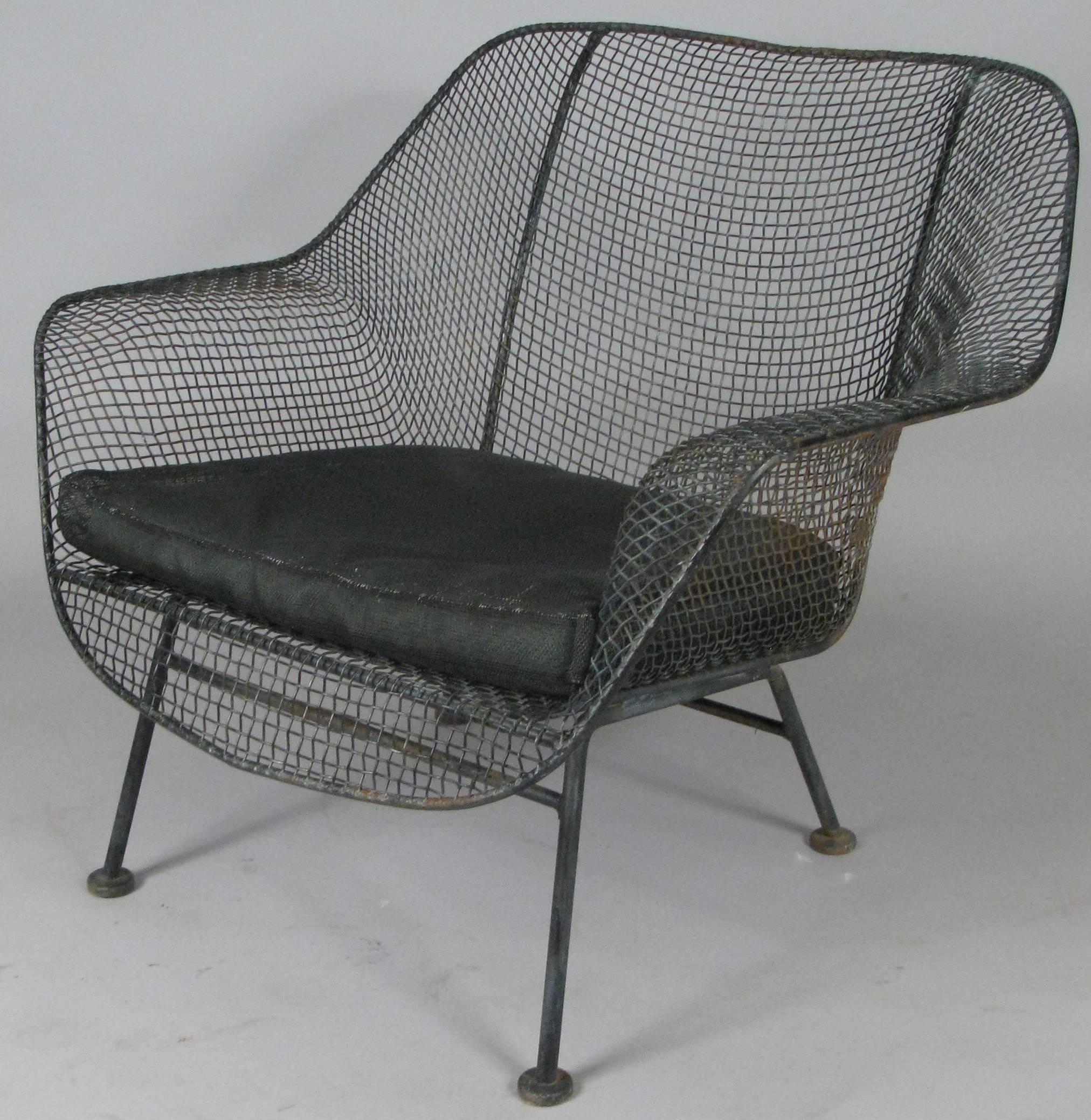 American Pair of 1950s Woodard Sculptura Lounge Chairs