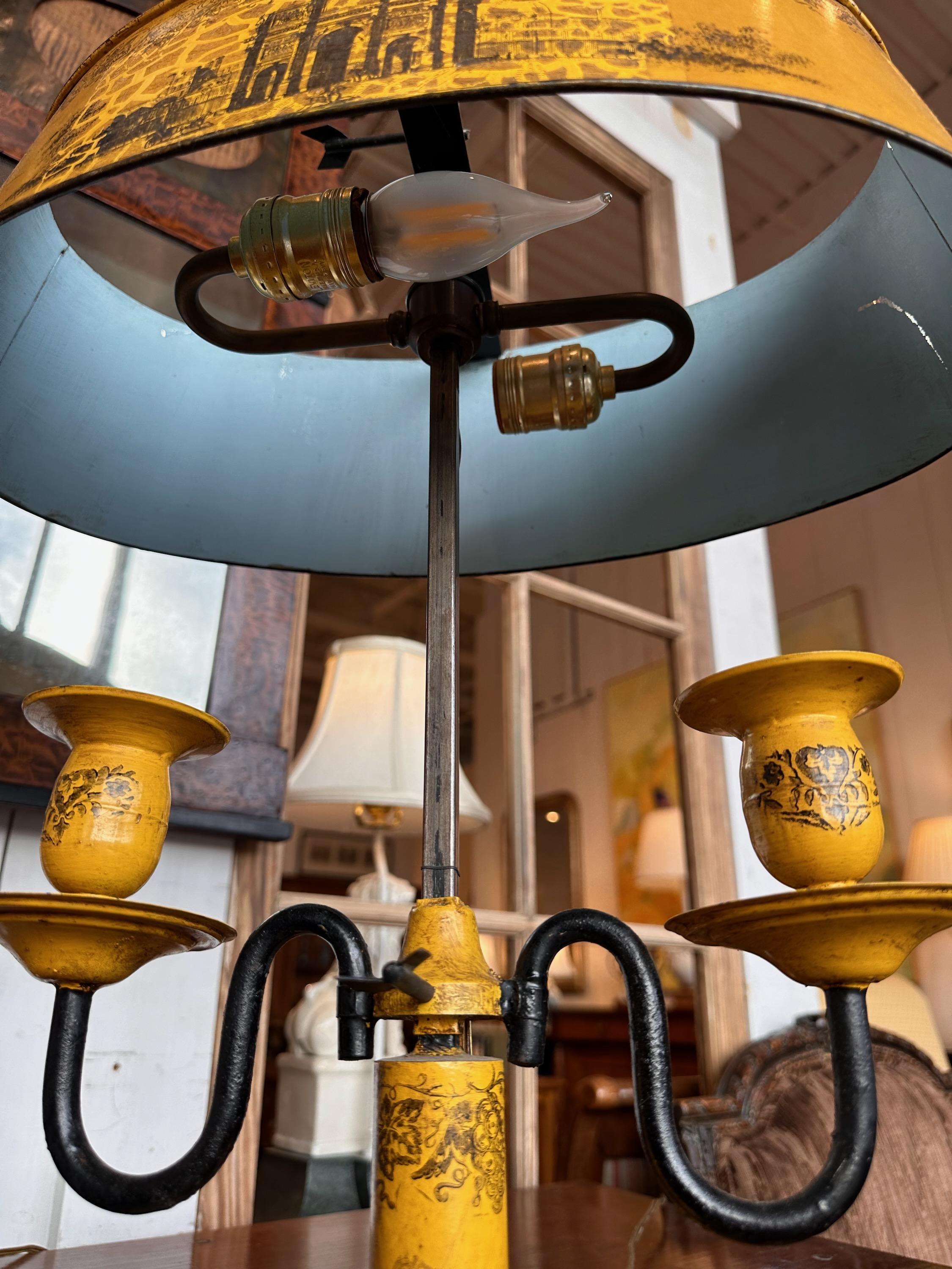 20th Century Pair of 1950s Yellow Tole Lamps