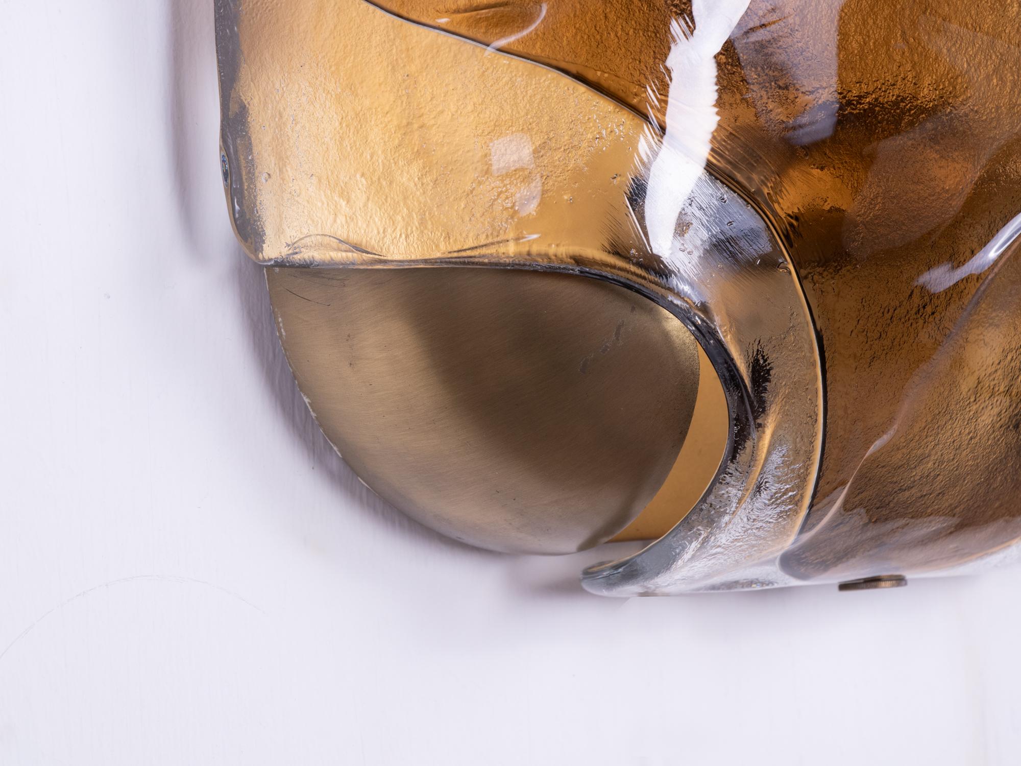 Coppia di lampade da incasso/applique in vetro e ottone Kaiser Amber Murano del 1960 in vendita 1