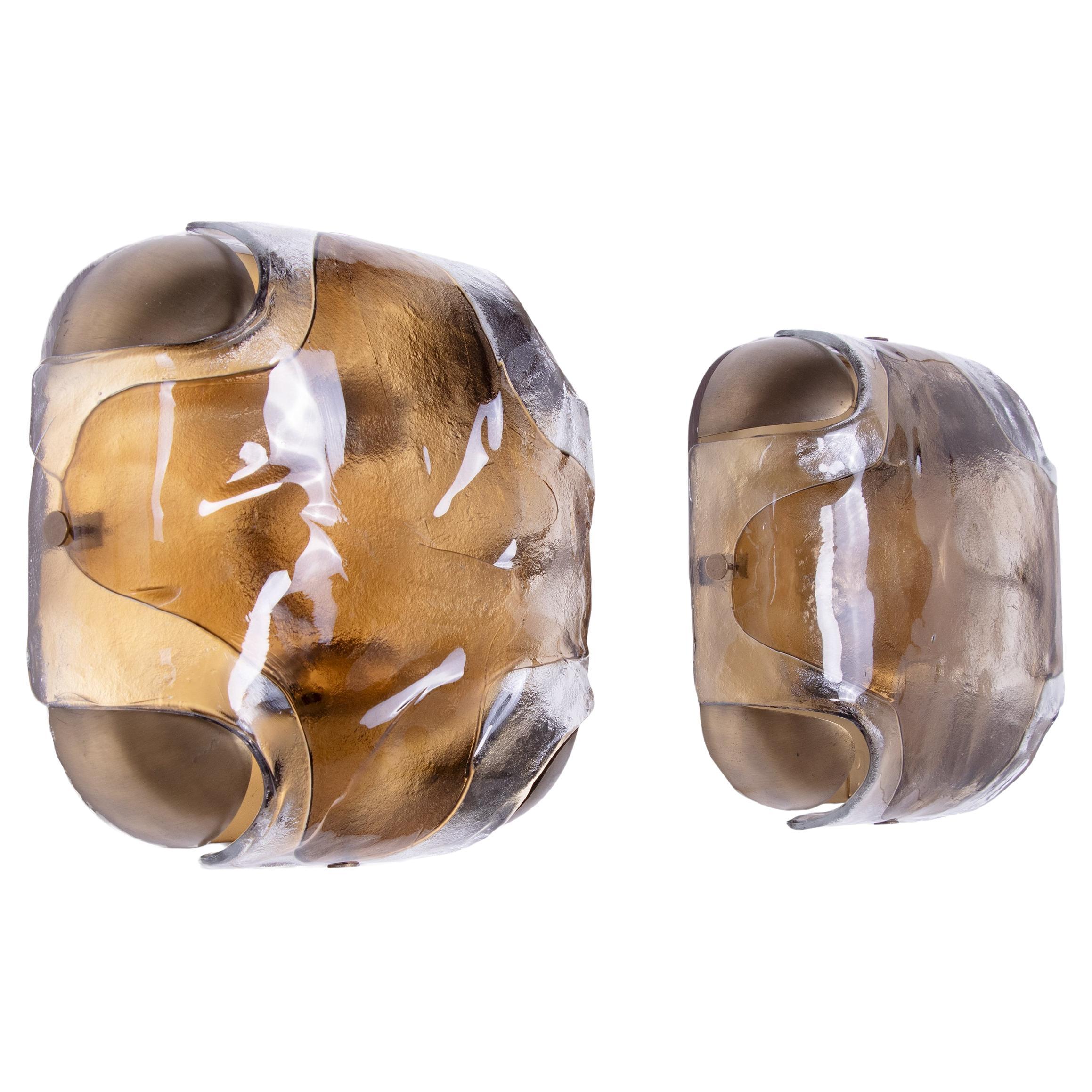 Coppia di lampade da incasso/applique in vetro e ottone Kaiser Amber Murano del 1960 in vendita