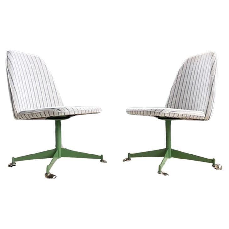 Pair of 1960s Accent Side Office Rolling Chairs With Green Metal Base With Caste For Sale